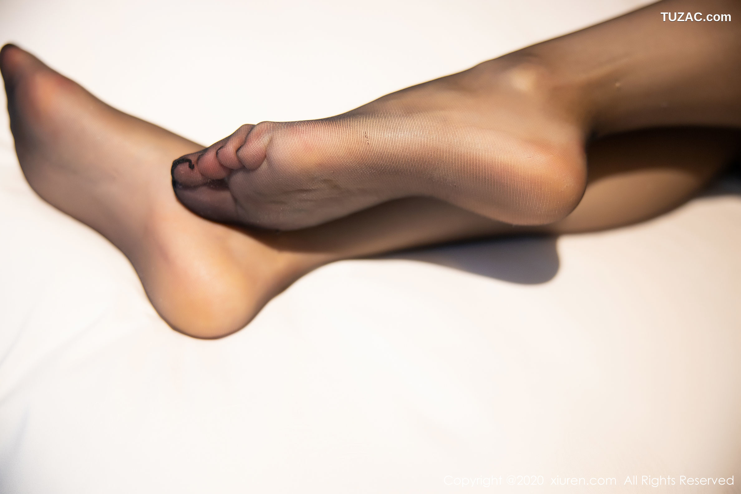 XiuRen秀人网-2153-梦心月-《魅惑镂空内衣》-2020.04.14