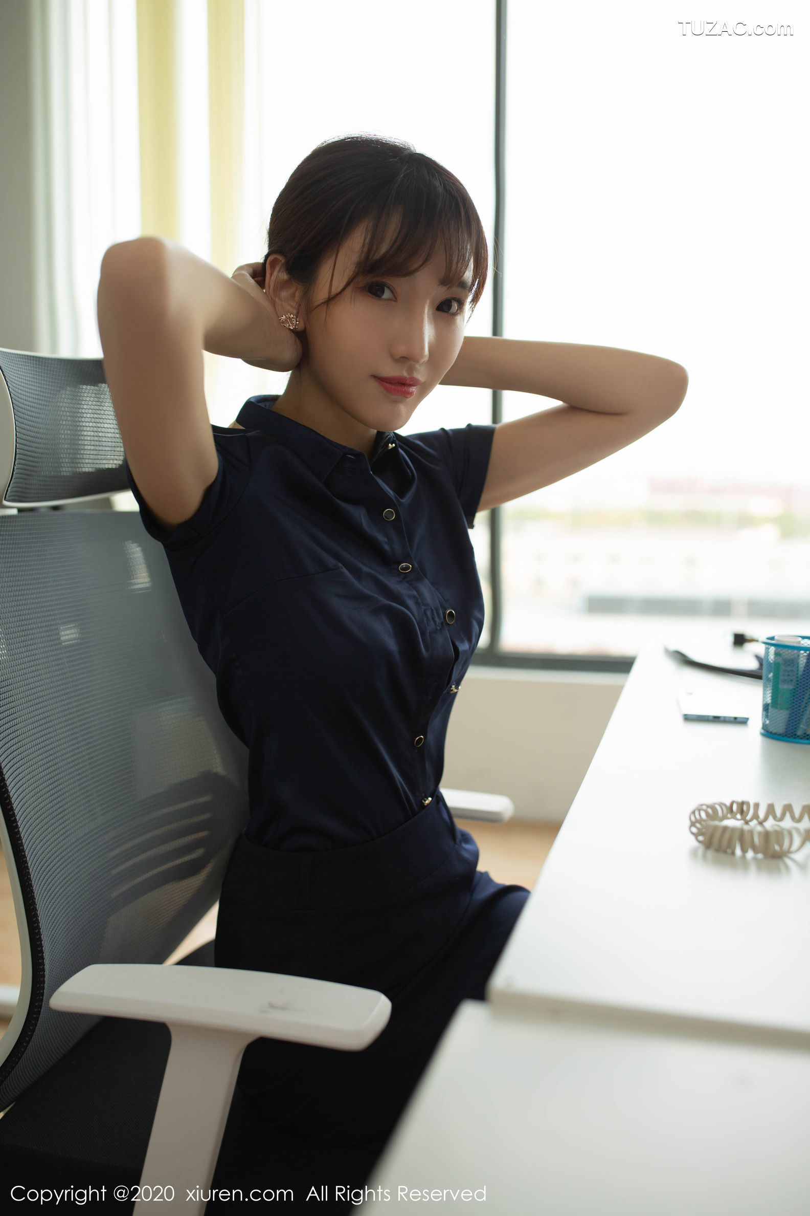 XiuRen秀人网-2164-陆萱萱-《职员制服主题》-2020.04.17