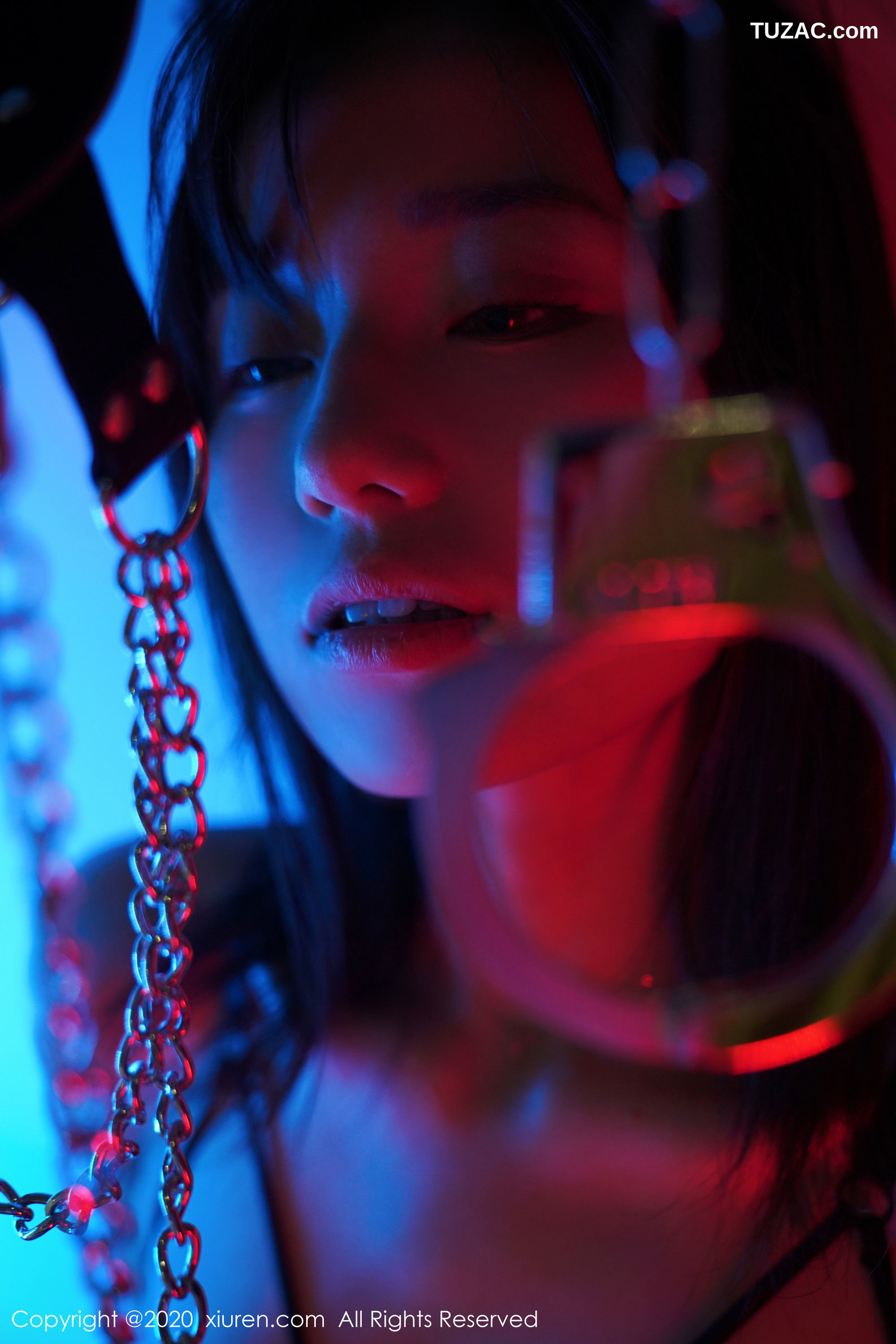 XiuRen秀人网-2178-仓井优香-《色彩与情趣之下的视觉冲击》-2020.04.22