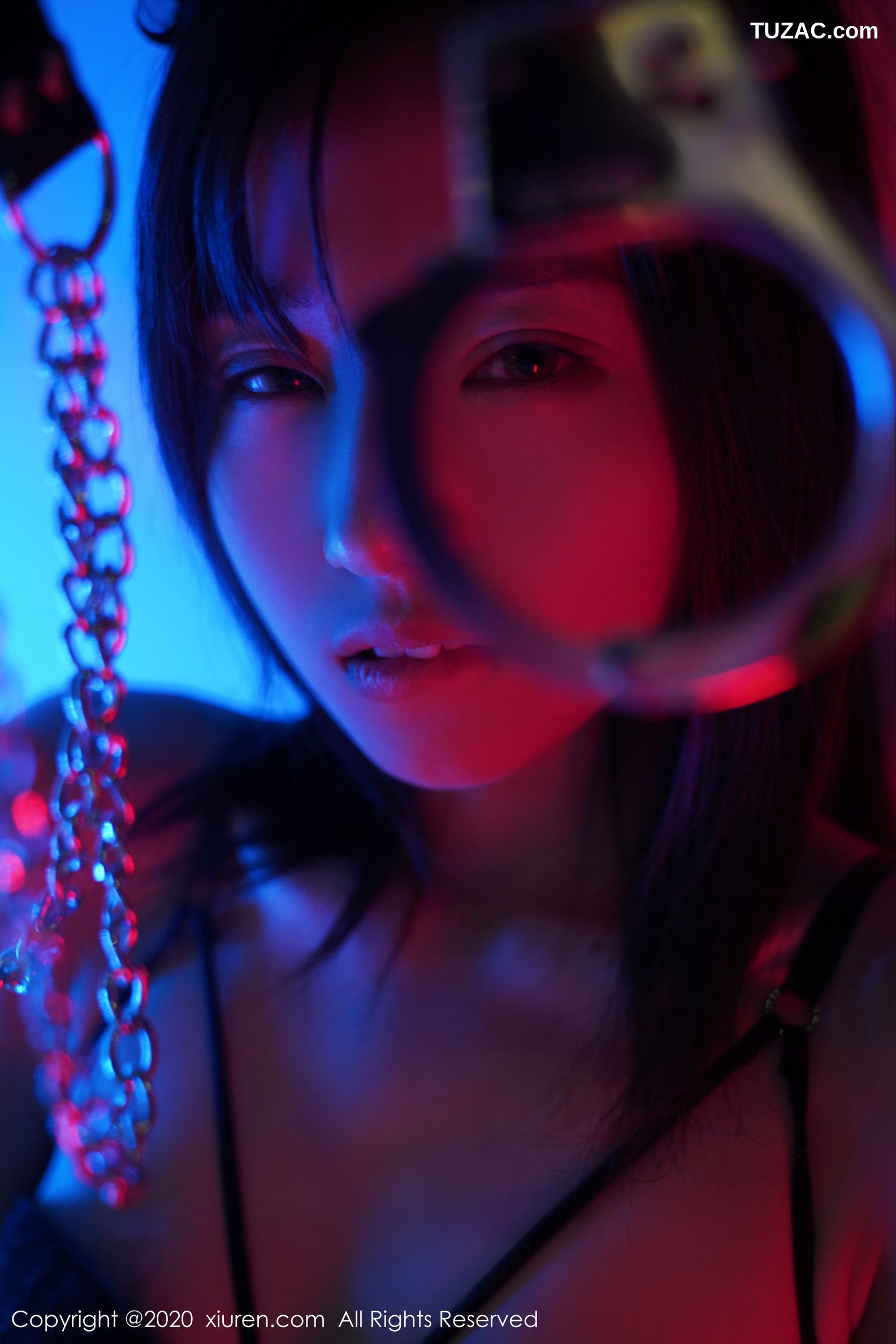 XiuRen秀人网-2178-仓井优香-《色彩与情趣之下的视觉冲击》-2020.04.22