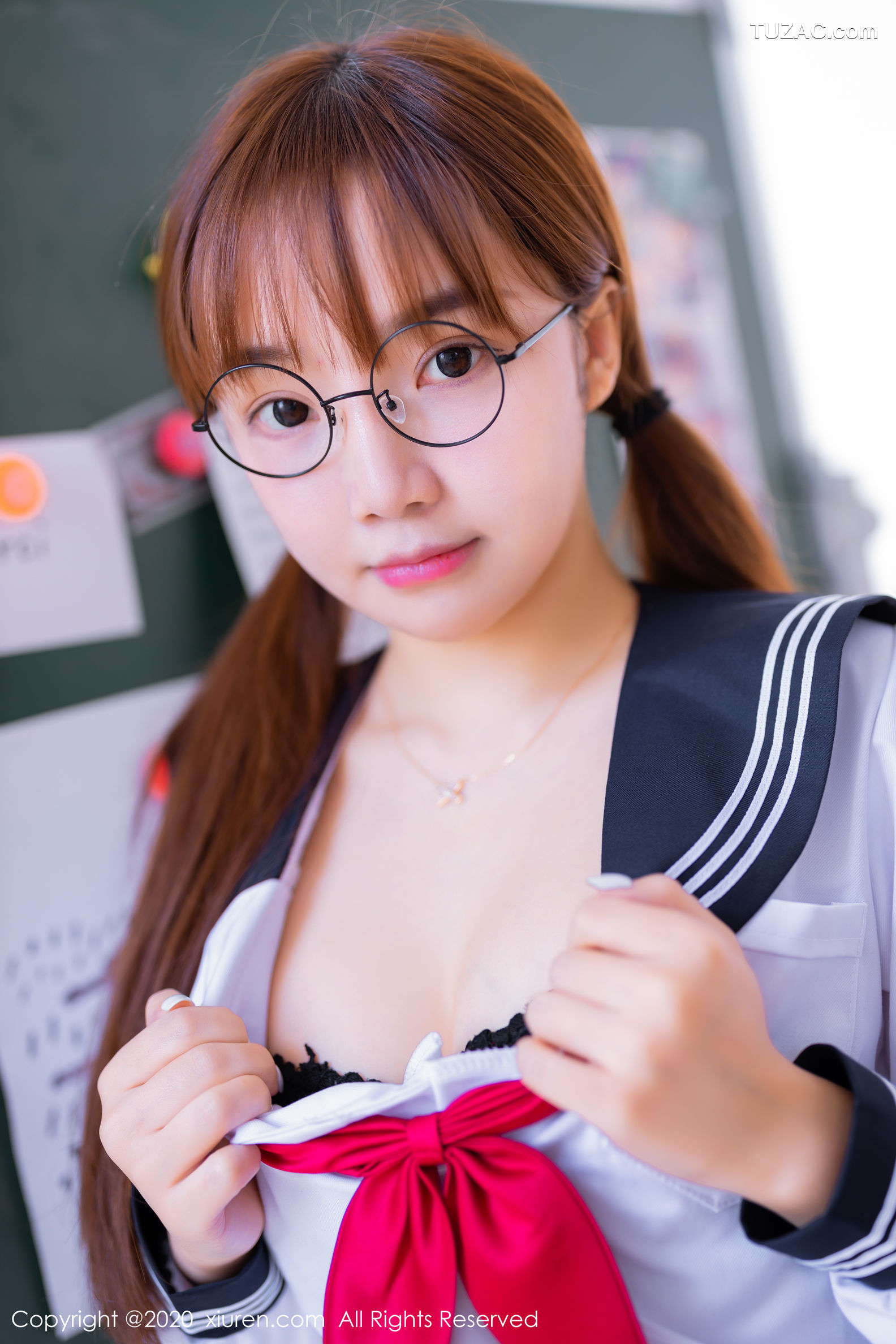XiuRen秀人网-2196-团团子-《童颜巨乳JK制服》-2020.04.28