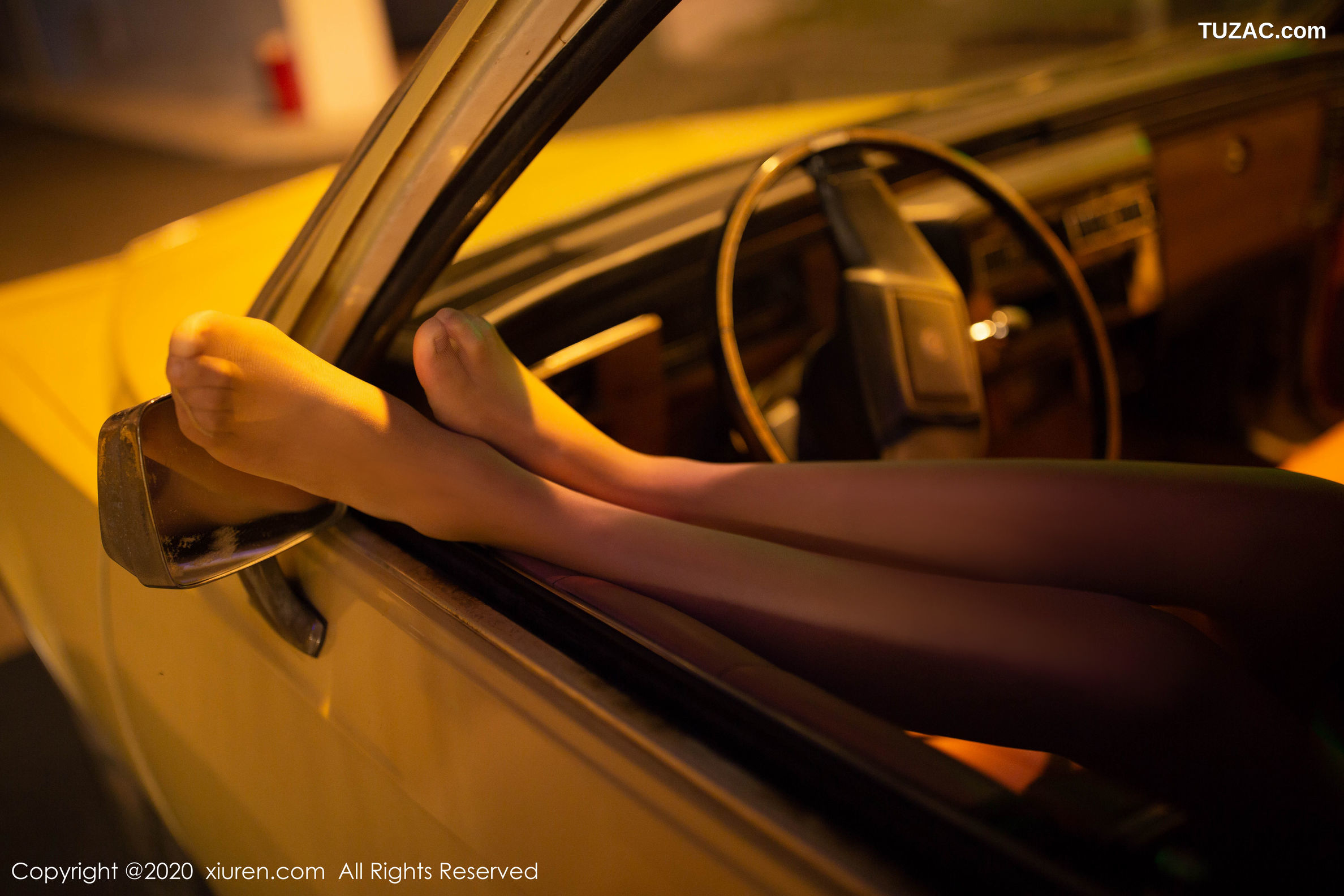 XiuRen秀人网-2222-陆萱萱-《出租车司机》-2020.05.06