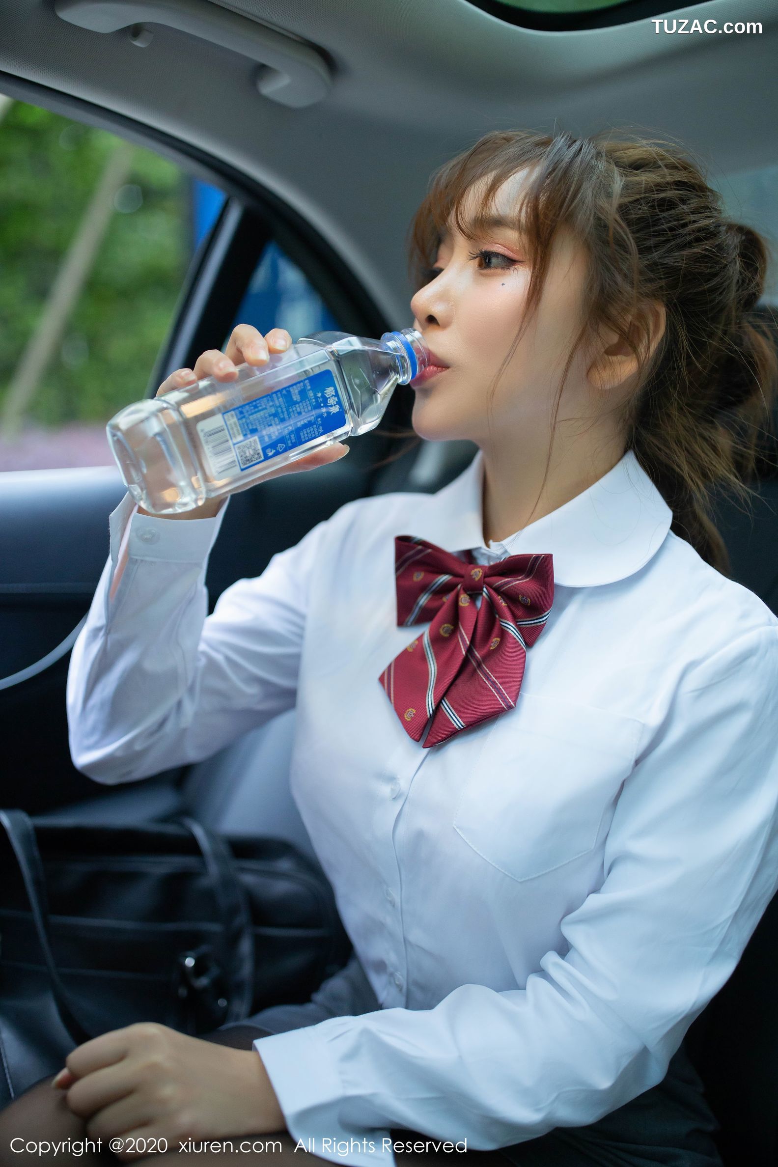 XiuRen秀人网-2225-陶喜乐-《司机与老板女儿主题系列》-2020.05.07