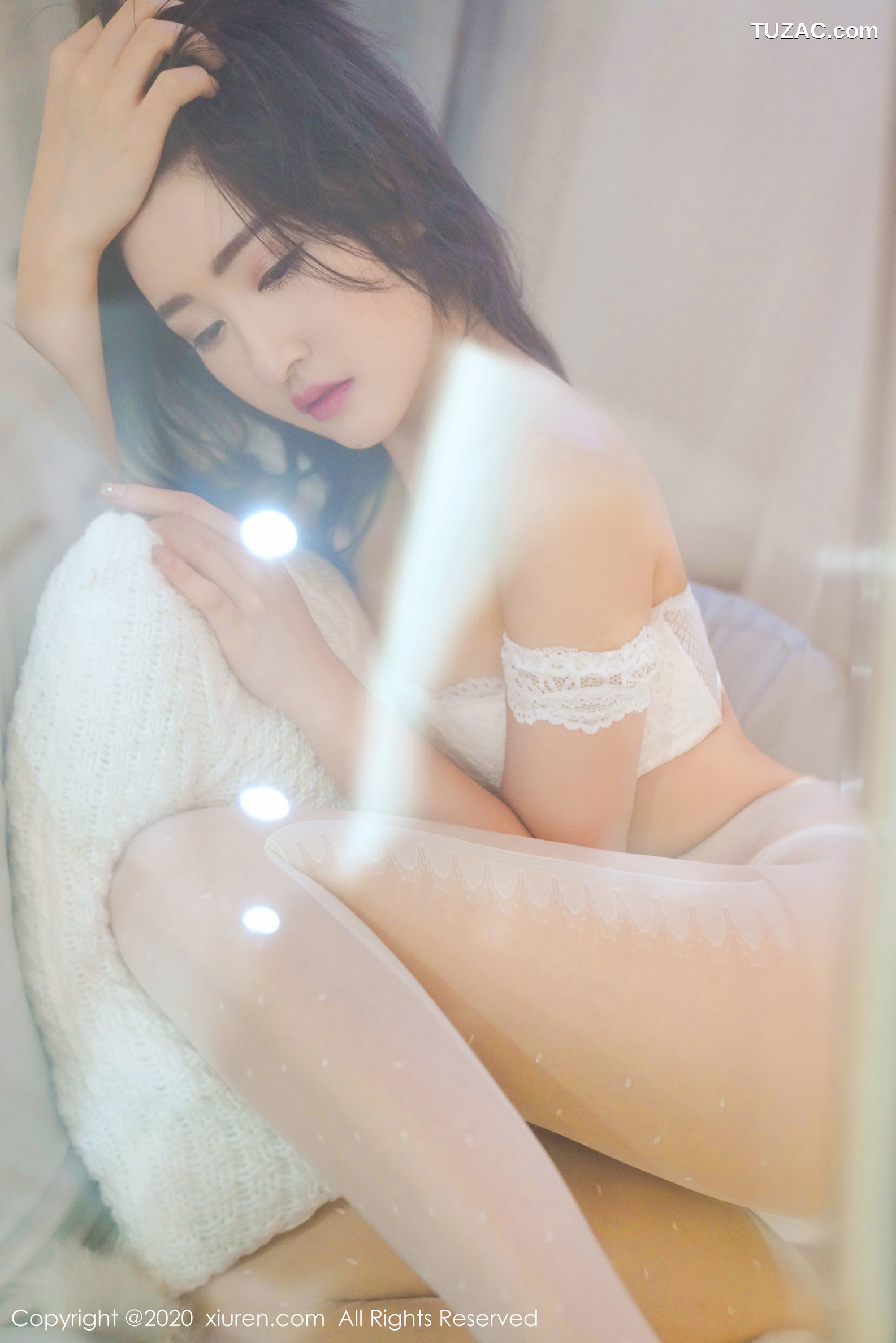 XiuRen秀人网-2233-沈梦瑶-《白色丝袜》-2020.05.11