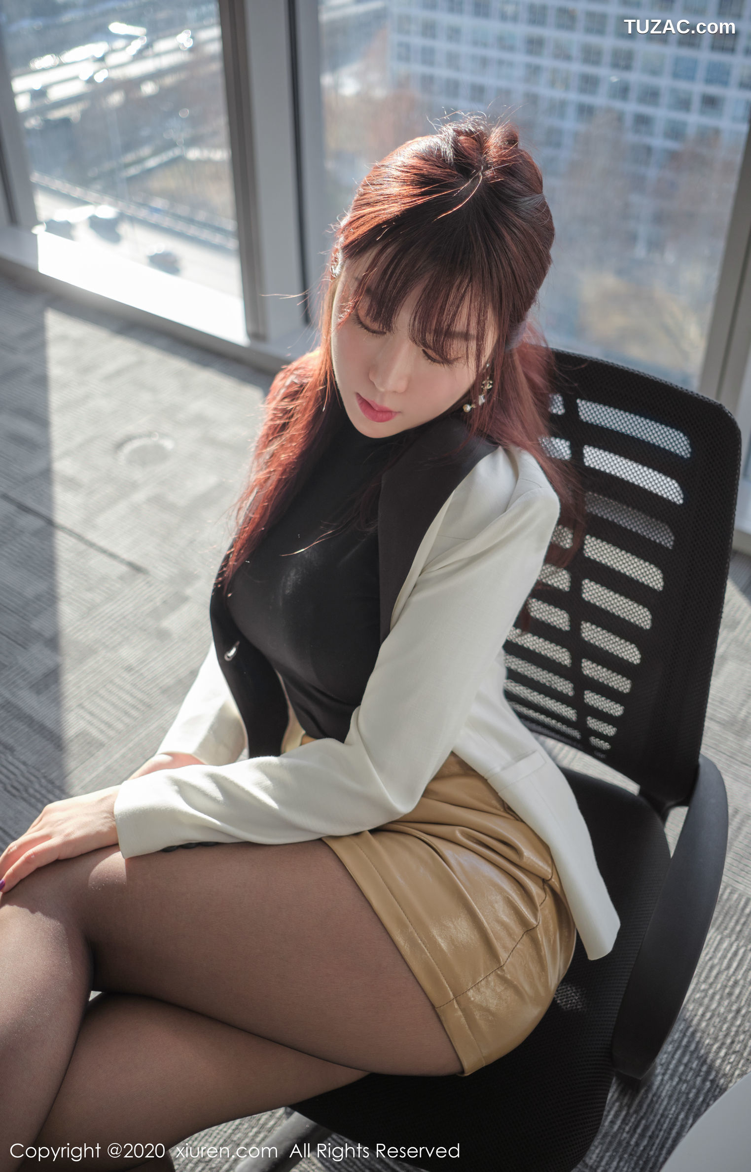 XiuRen秀人网-2259-王雨纯-《秘书制服诱惑》-2020.05.19