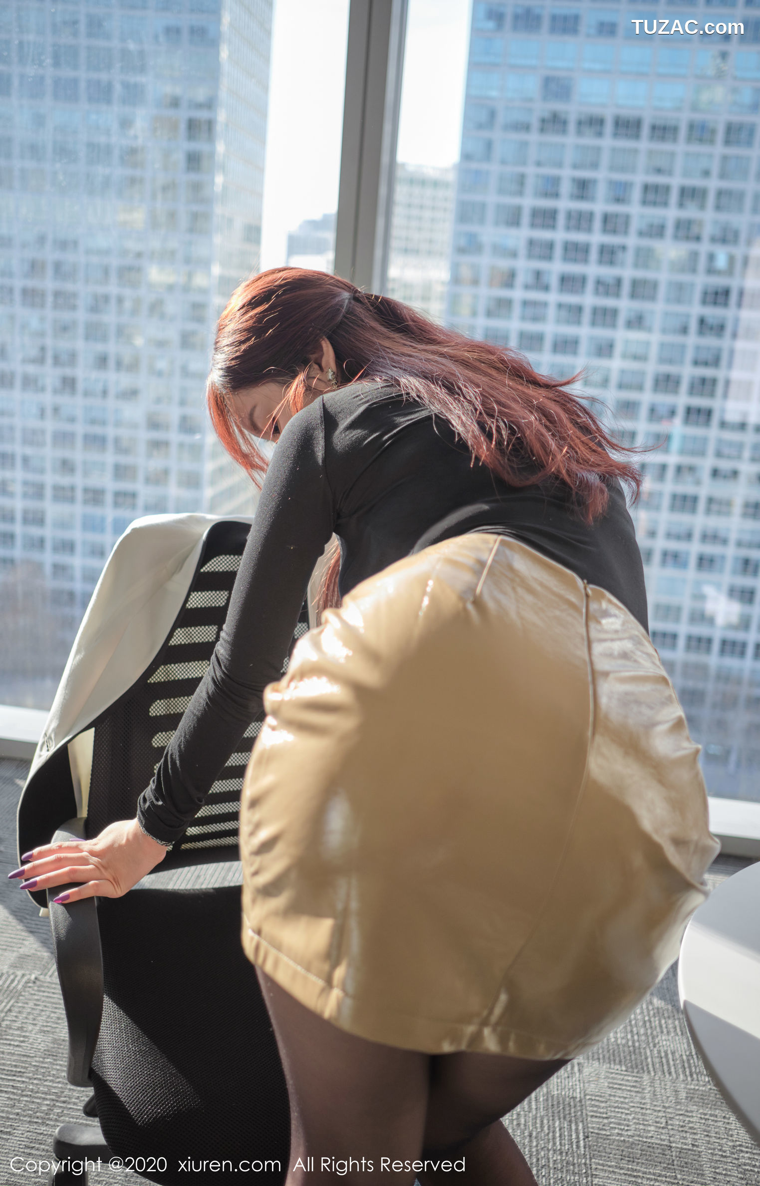 XiuRen秀人网-2259-王雨纯-《秘书制服诱惑》-2020.05.19