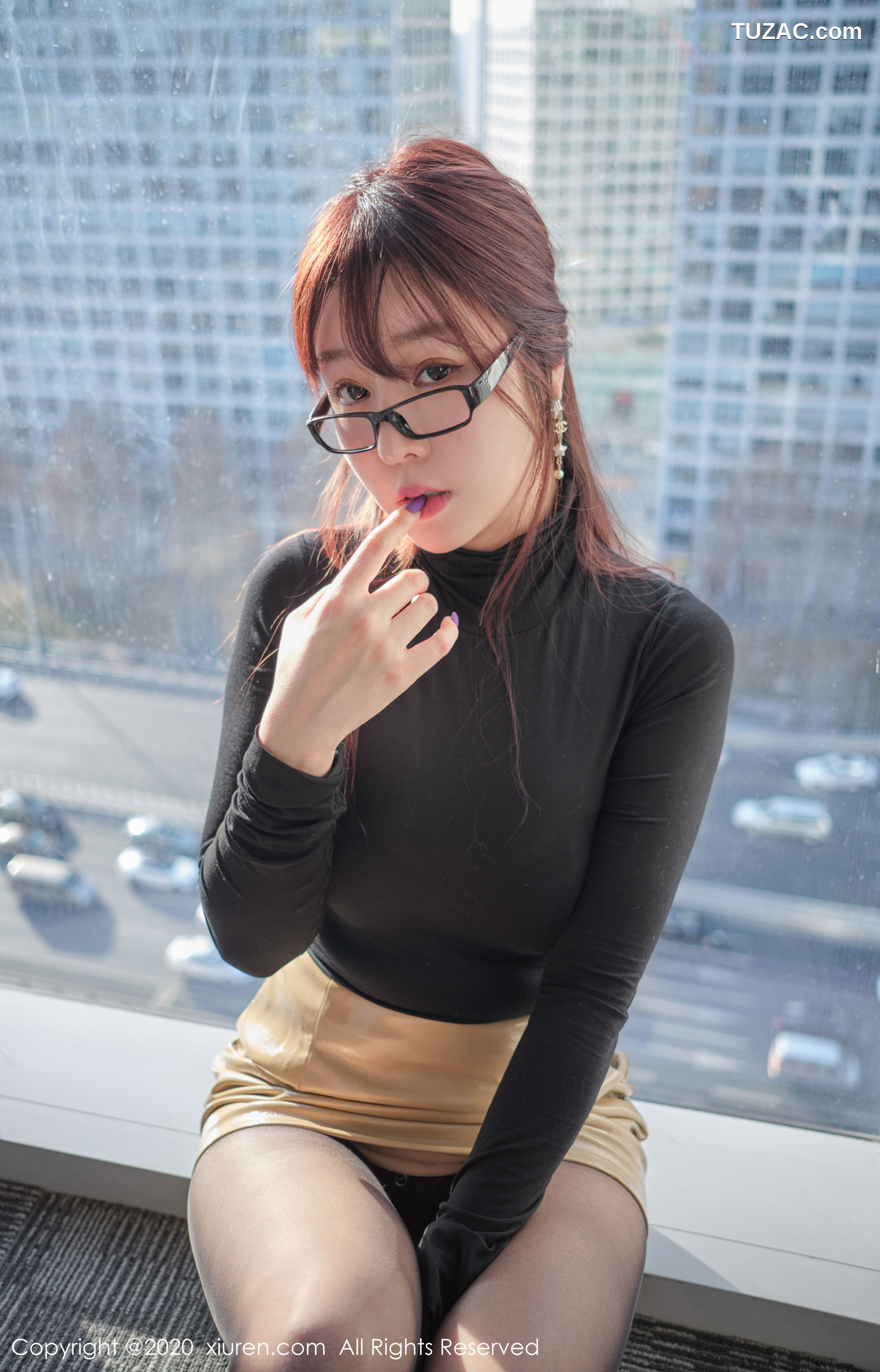 XiuRen秀人网-2259-王雨纯-《秘书制服诱惑》-2020.05.19