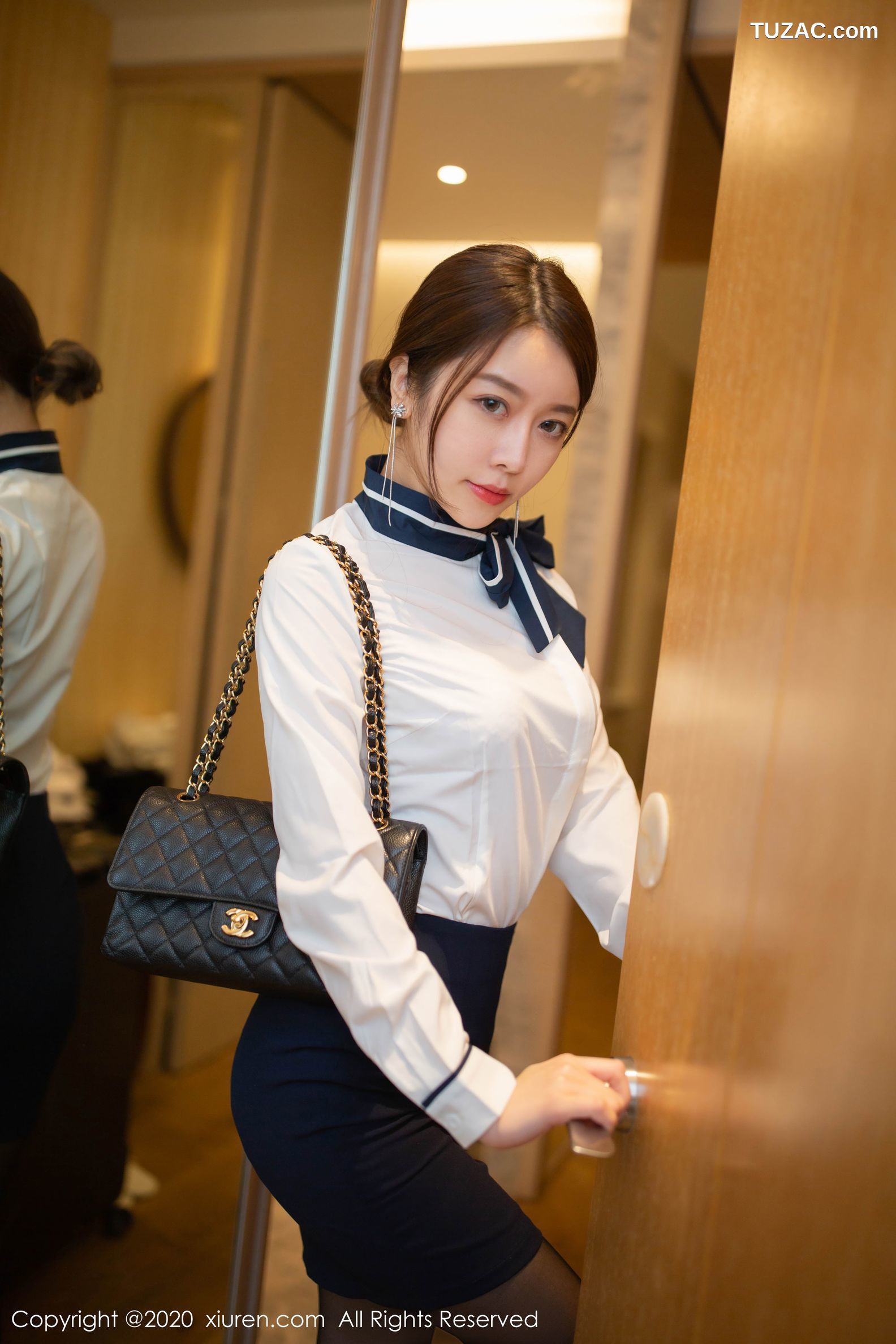 XiuRen秀人网-2267-夏诗雯Sally-《秘书OL主题》-2020.05.20