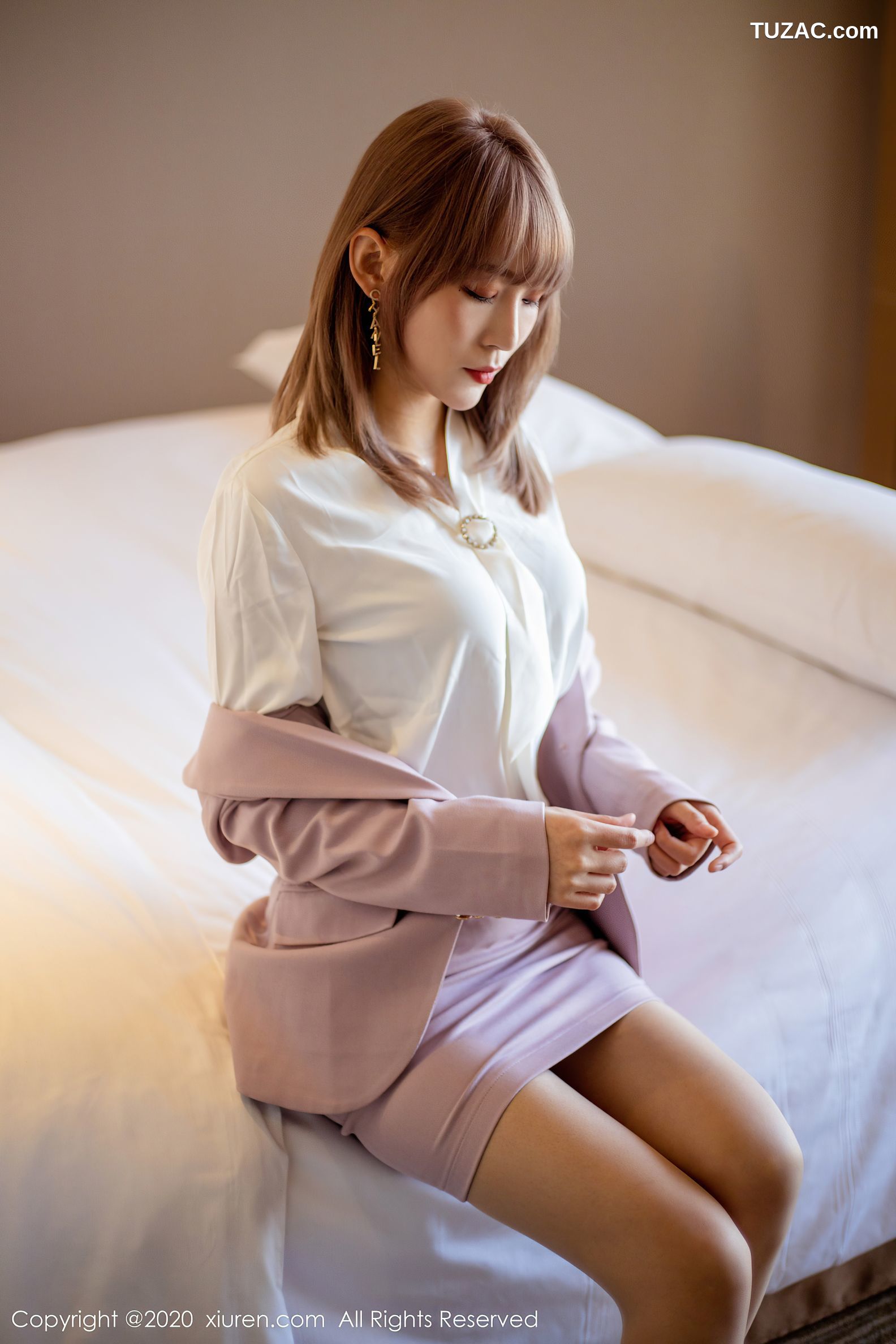 XiuRen秀人网-2304-周慕汐Fairy-《职场西装系列》-2020.07.08