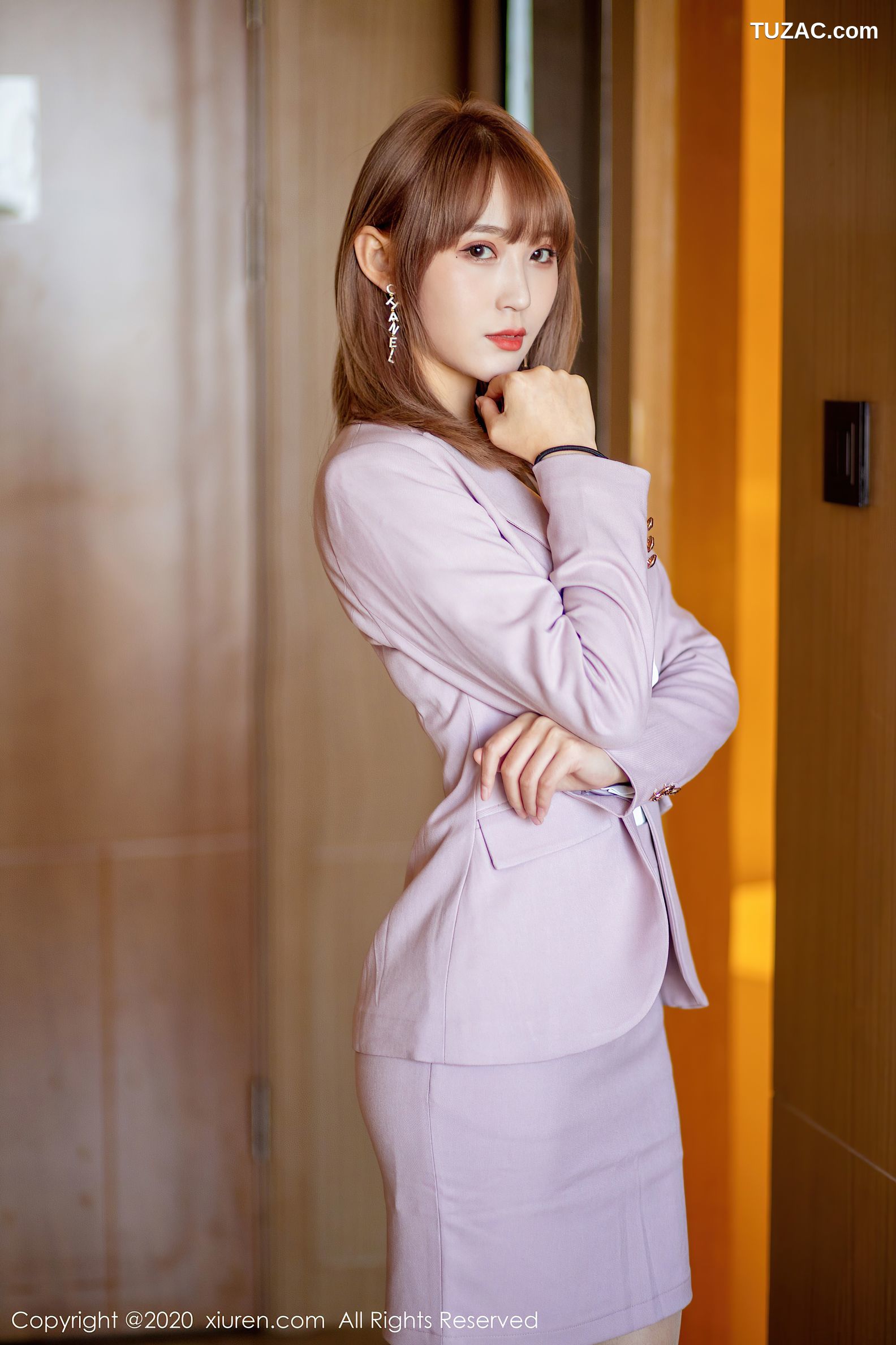 XiuRen秀人网-2304-周慕汐Fairy-《职场西装系列》-2020.07.08