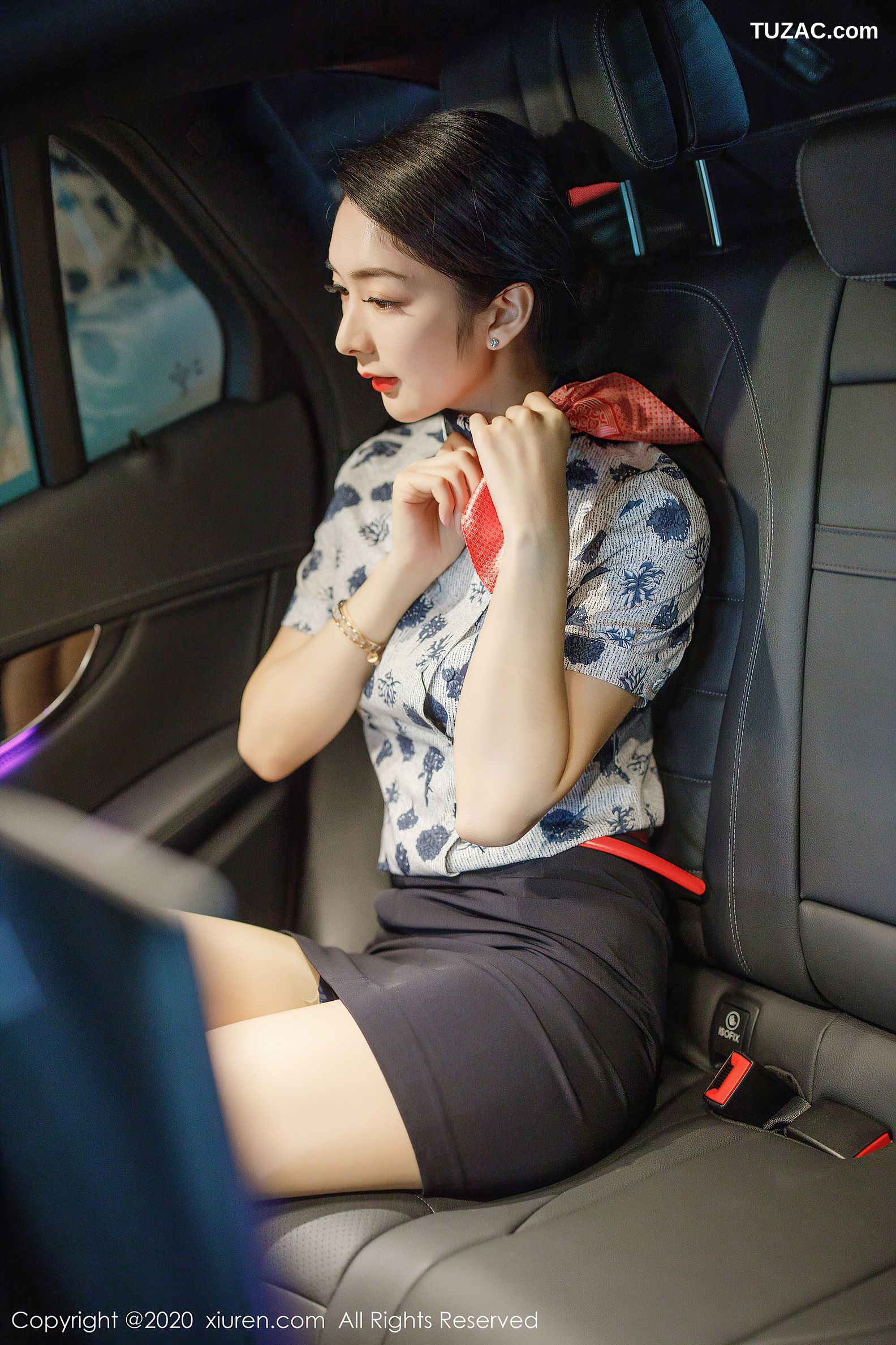 XiuRen秀人网-2305-小热巴-《空乘制服系列》-2020.07.08
