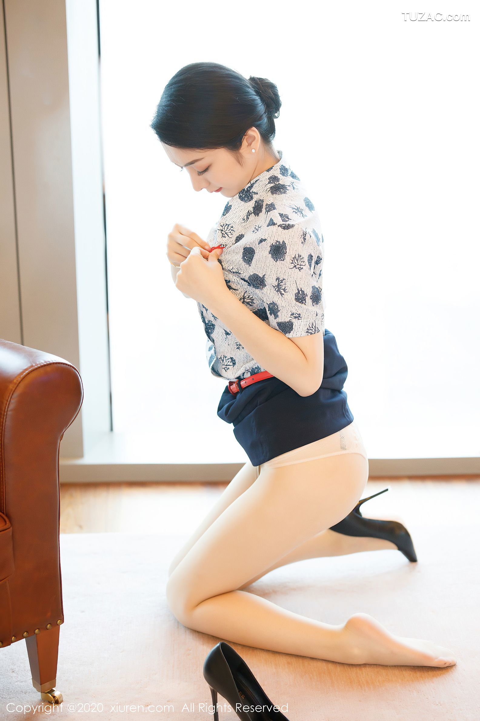 XiuRen秀人网-2305-小热巴-《空乘制服系列》-2020.07.08