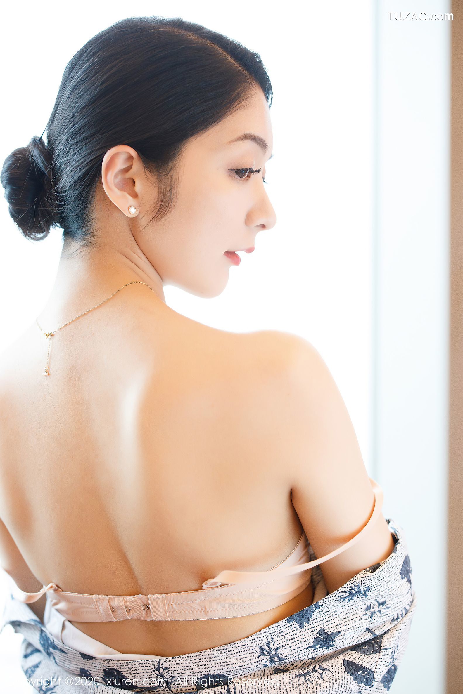 XiuRen秀人网-2305-小热巴-《空乘制服系列》-2020.07.08