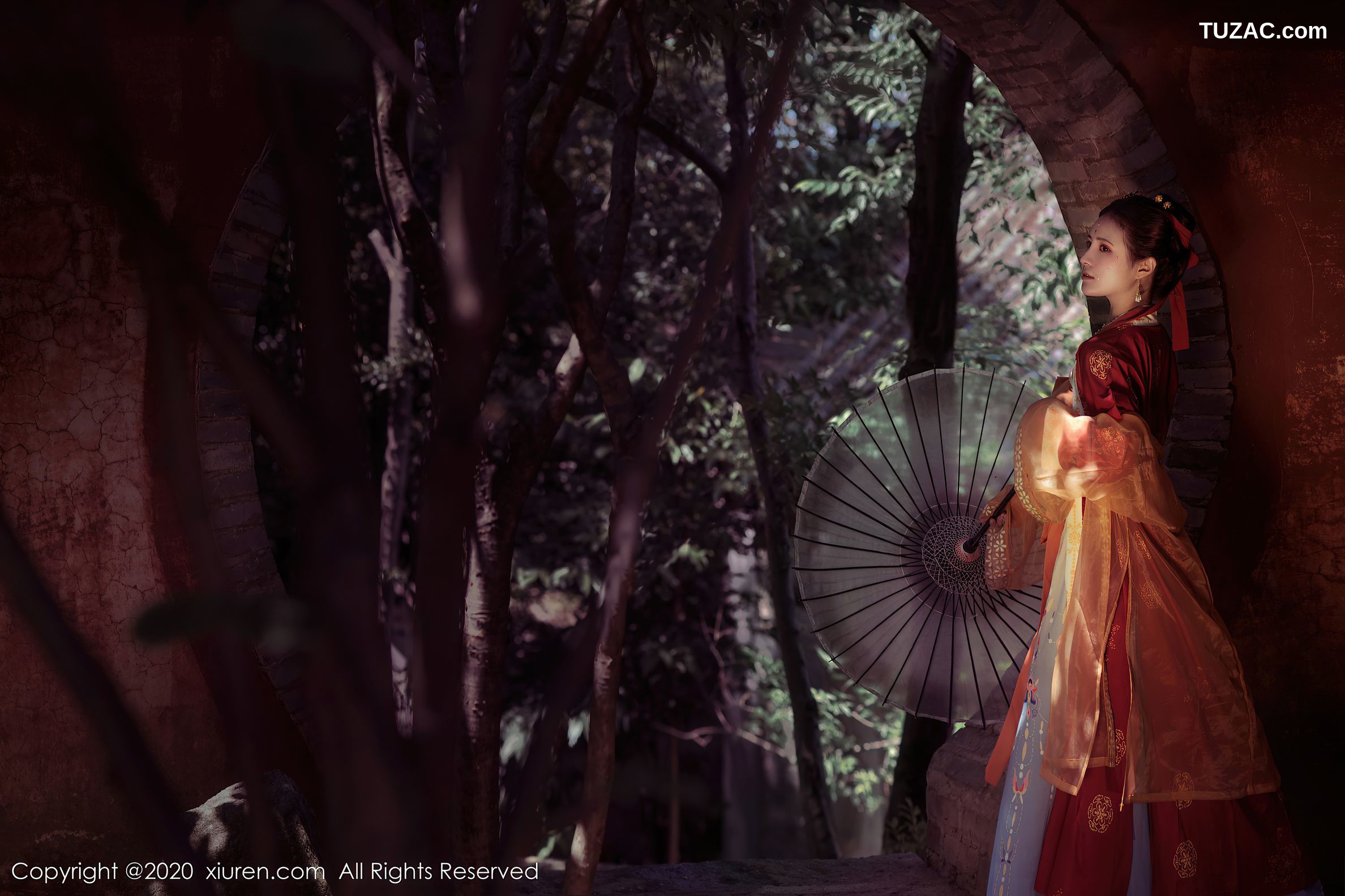 XiuRen秀人网-2313-久久-《云南旅拍第一弹》-2020.07.10