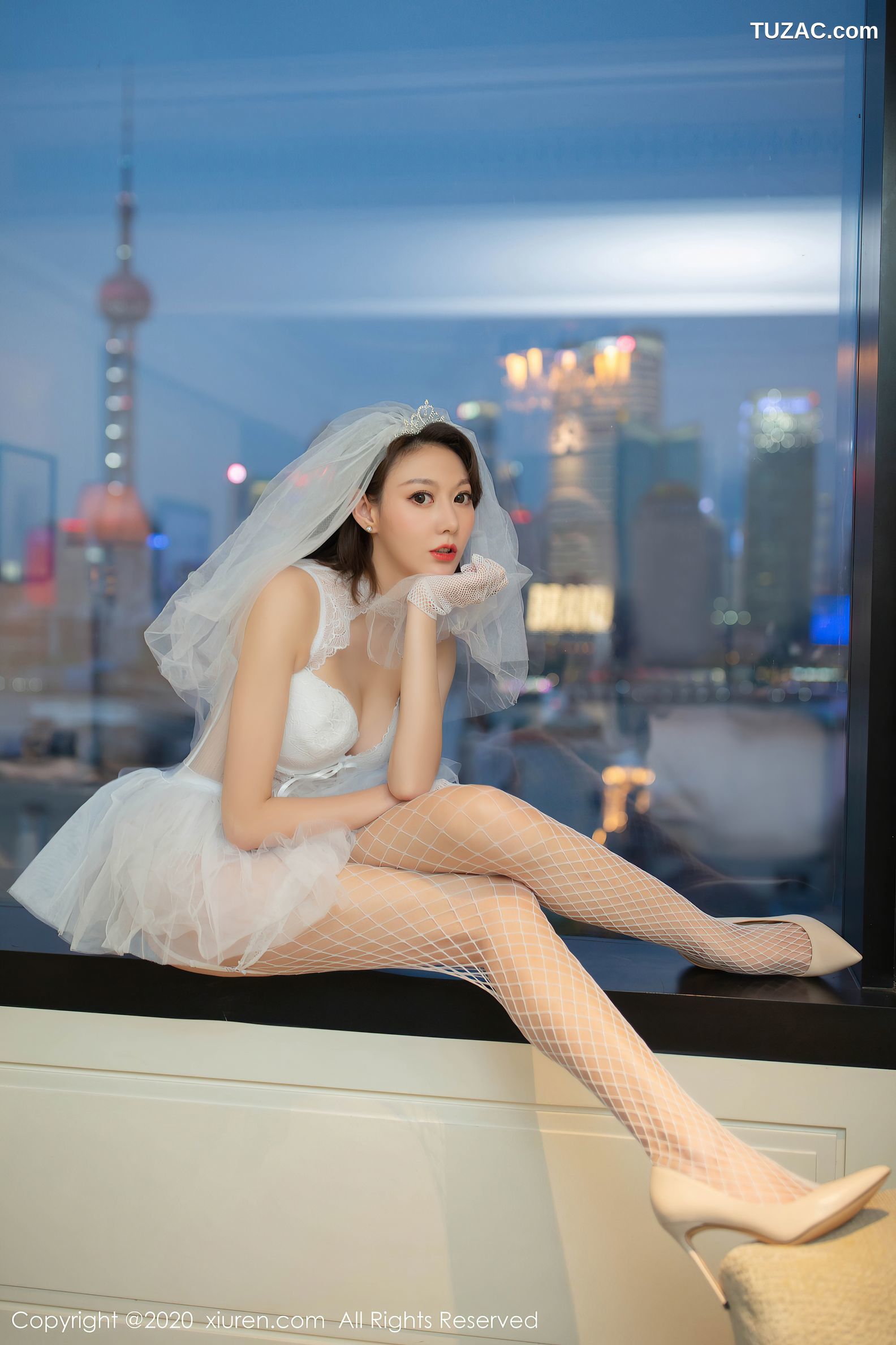 XiuRen秀人网-2328-艺轩-《唯美曼妙婚纱系列》-2020.07.14