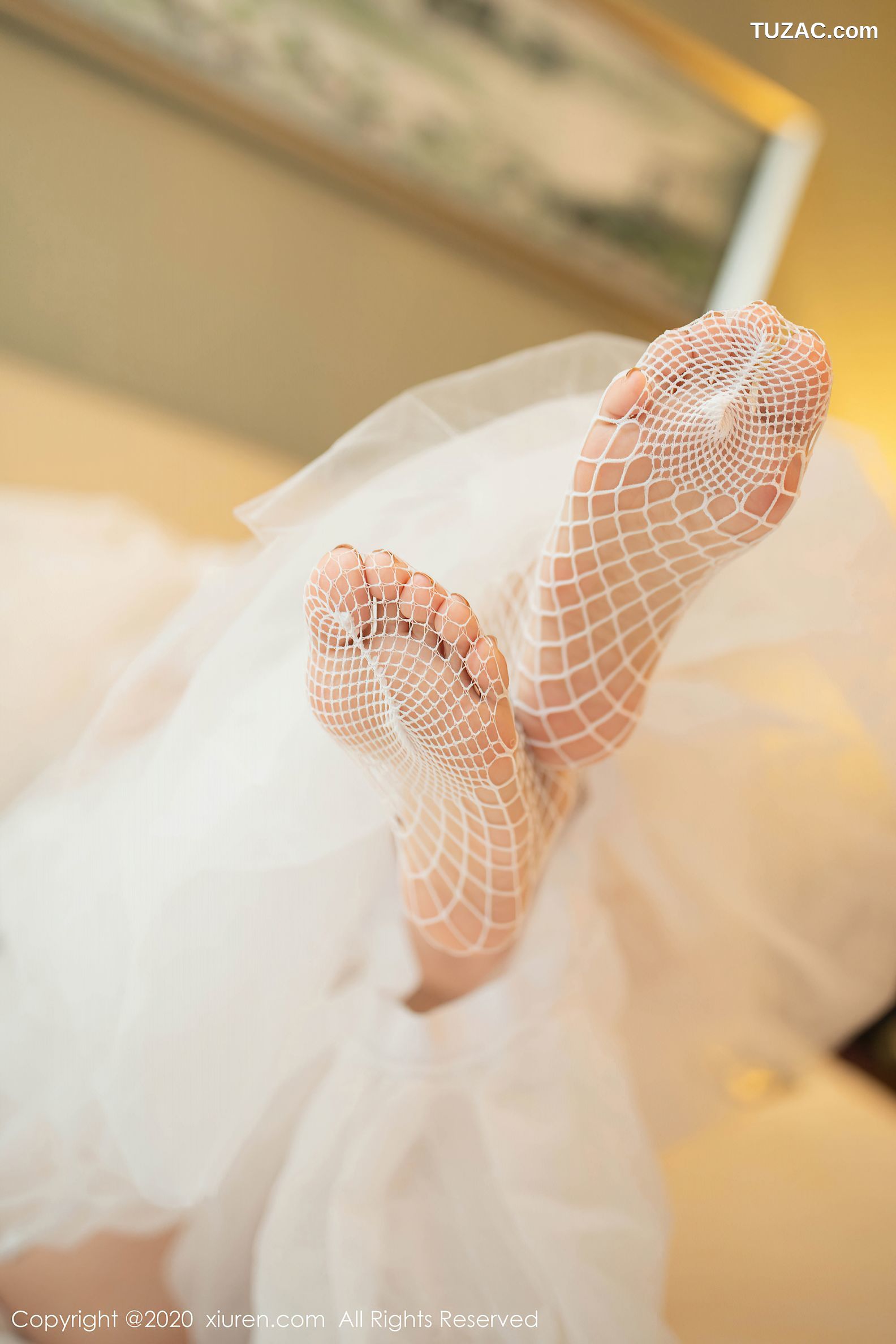 XiuRen秀人网-2328-艺轩-《唯美曼妙婚纱系列》-2020.07.14
