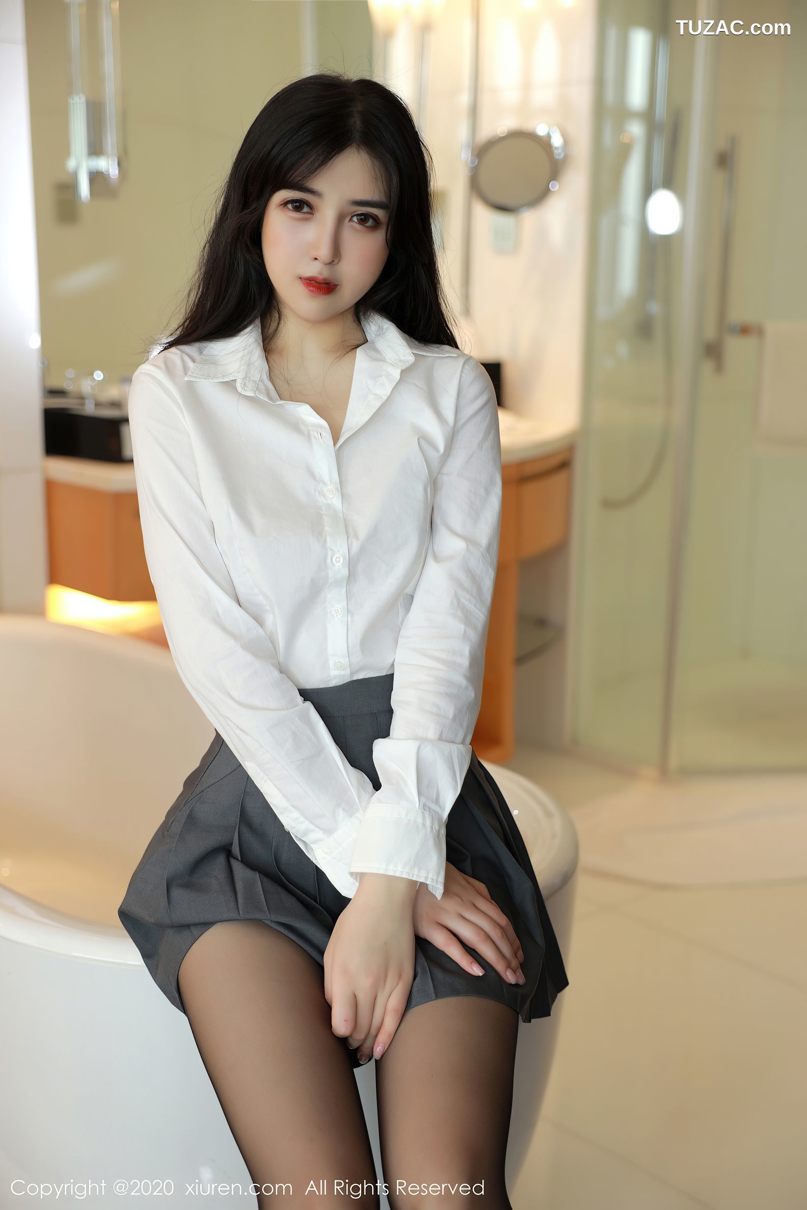 XiuRen秀人网-2330-韩静安-《首套写真》-2020.07.15