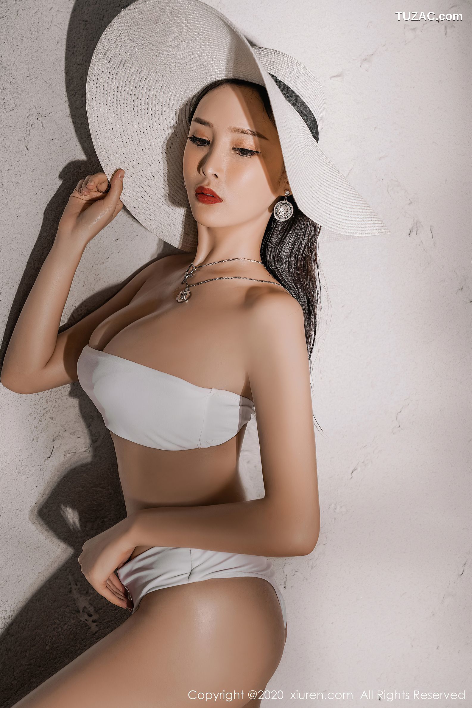 XiuRen秀人网-2339-土肥圆-《白色泳衣的完美曲线》-2020.07.17