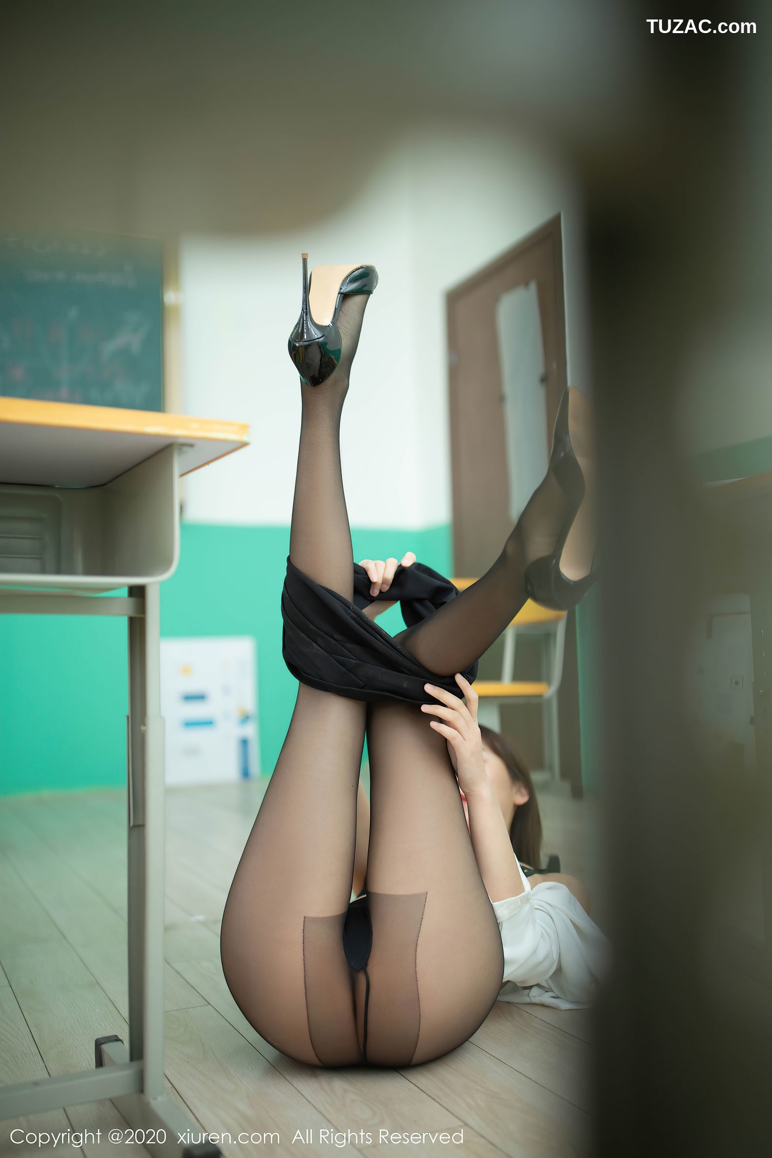 XiuRen秀人网-2343-陆萱萱-《课堂老师主题系列》-2020.07.17