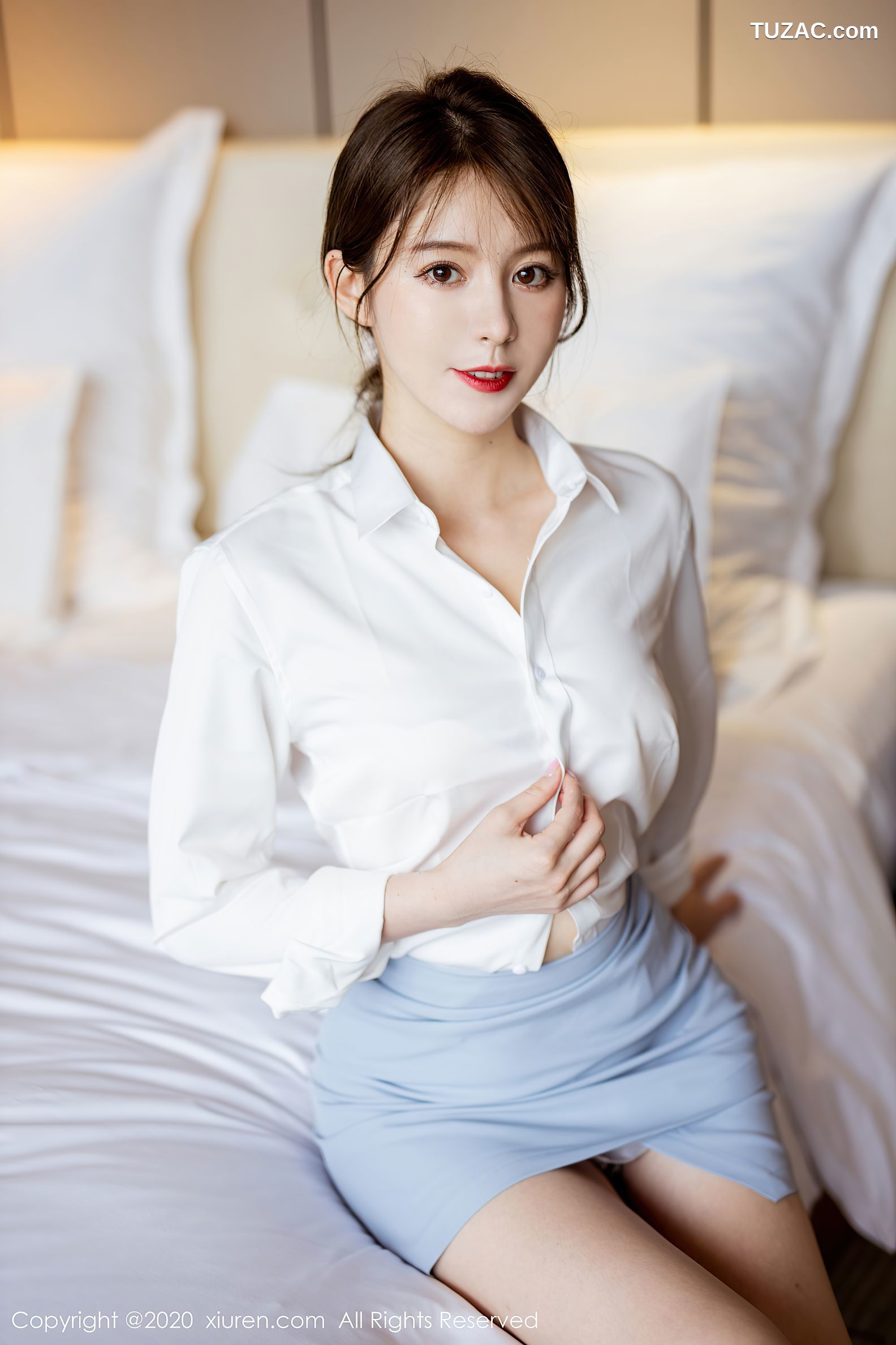 XiuRen秀人网-2350-Yoo优优-《性感秘书装》-2020.07.21