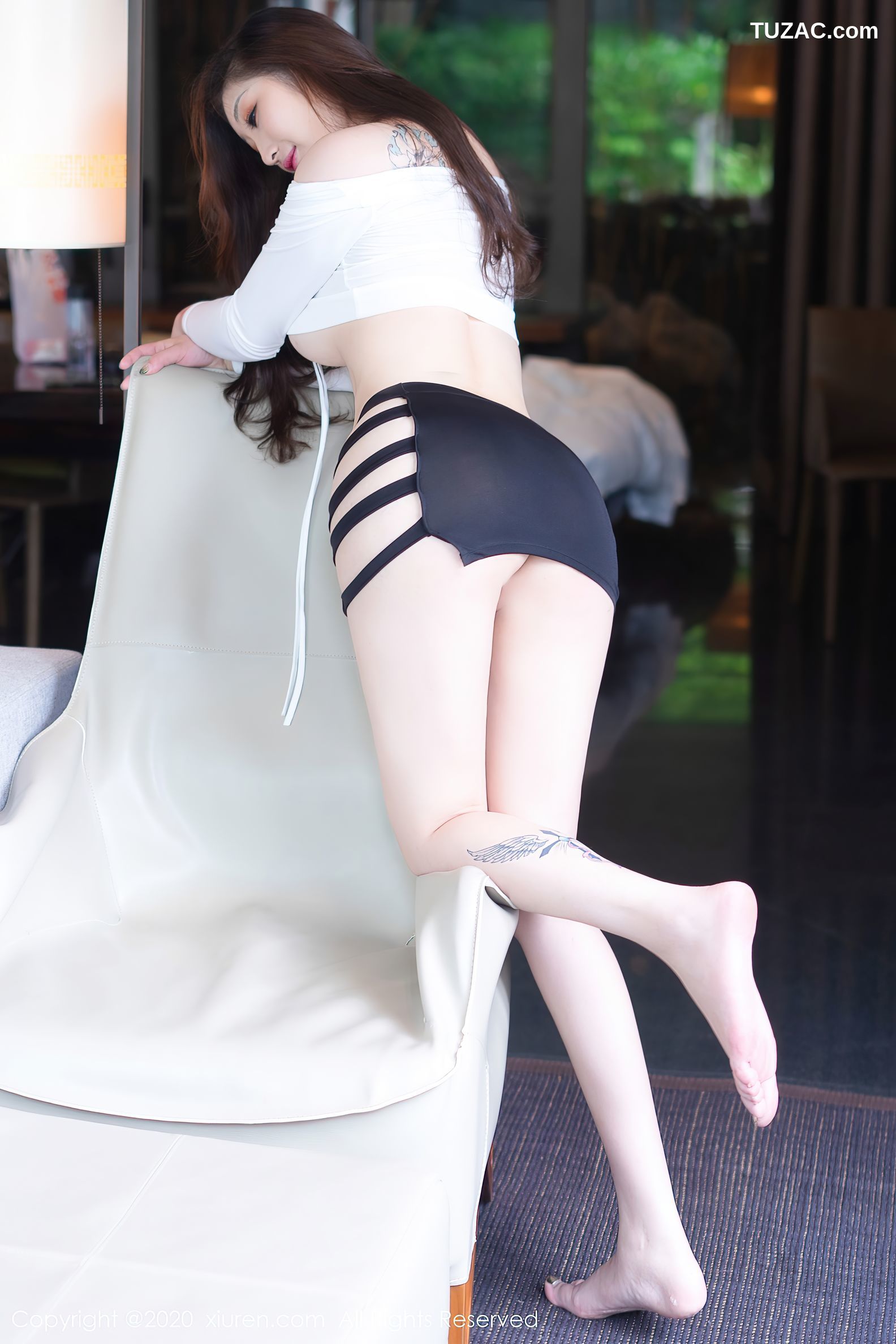 XiuRen秀人网-2385-妲己-《超短服饰下的丰胸肥臀》-2020.07.29