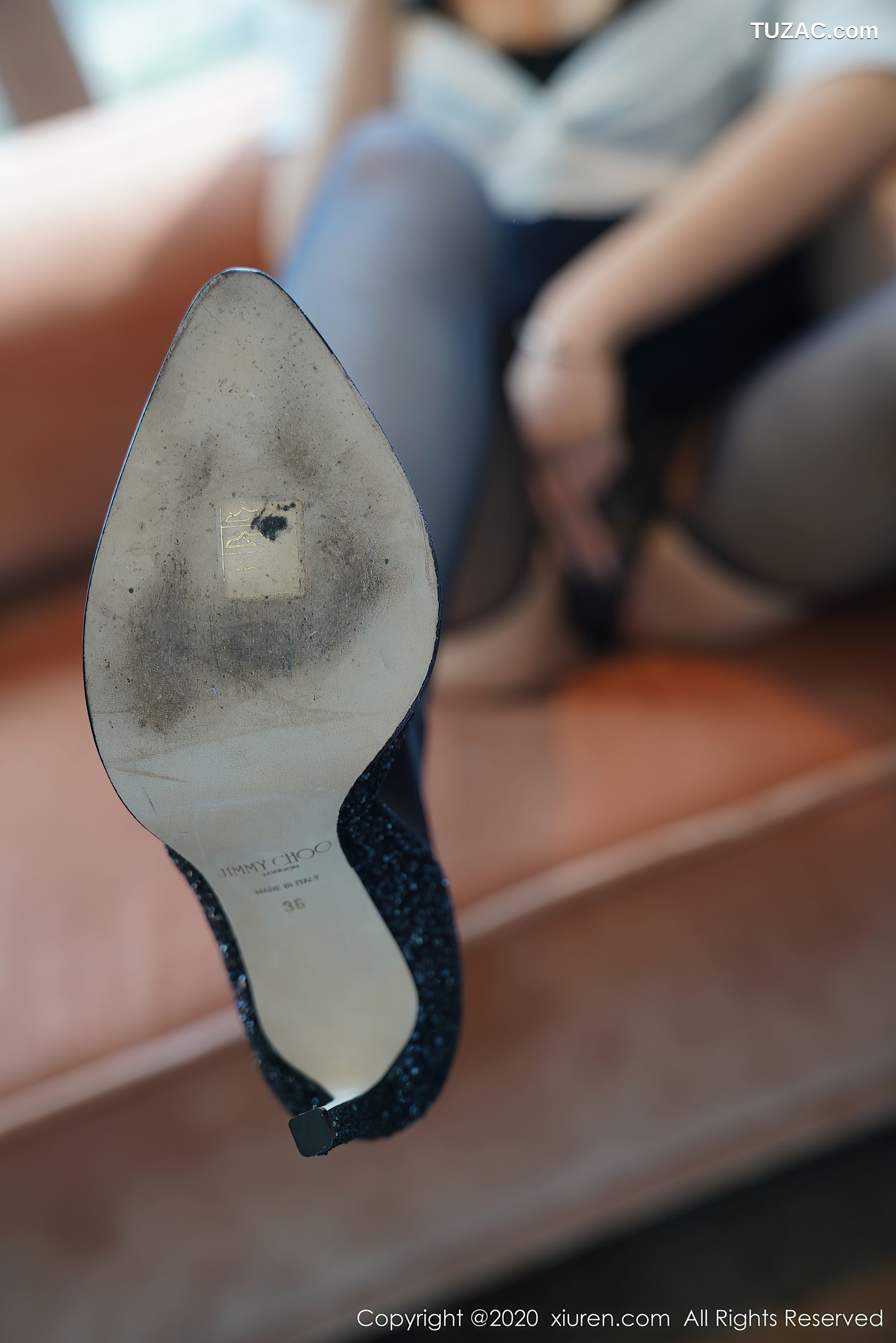 XiuRen秀人网-2396-柴婉艺-《性感职业制服OL酒店写真》-2020.08.03