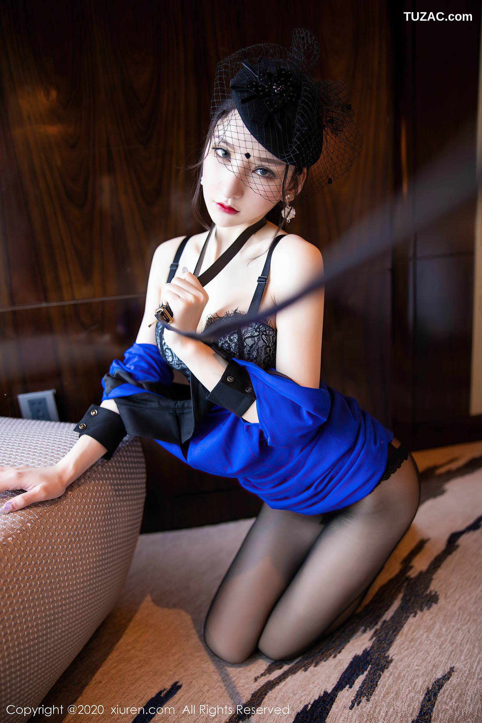 XiuRen秀人网-2415-性感女神-《黑色的面纱私房写真》-2020.08.06