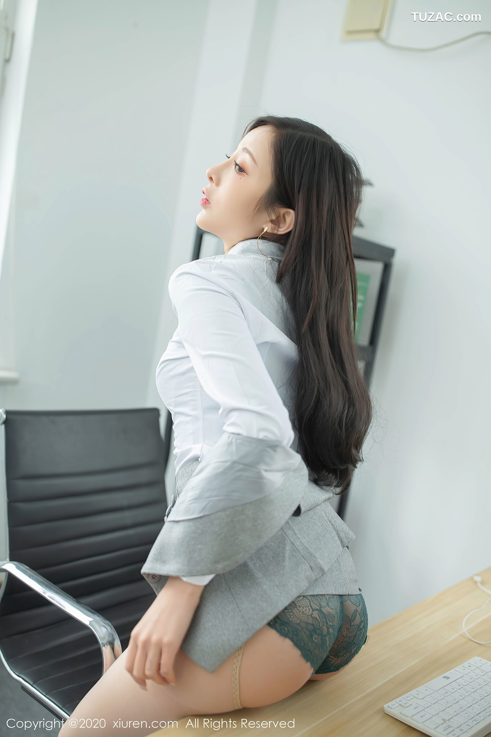 XiuRen秀人网-2435-陈小喵-《职场竞标主题系列》-2020.08.12