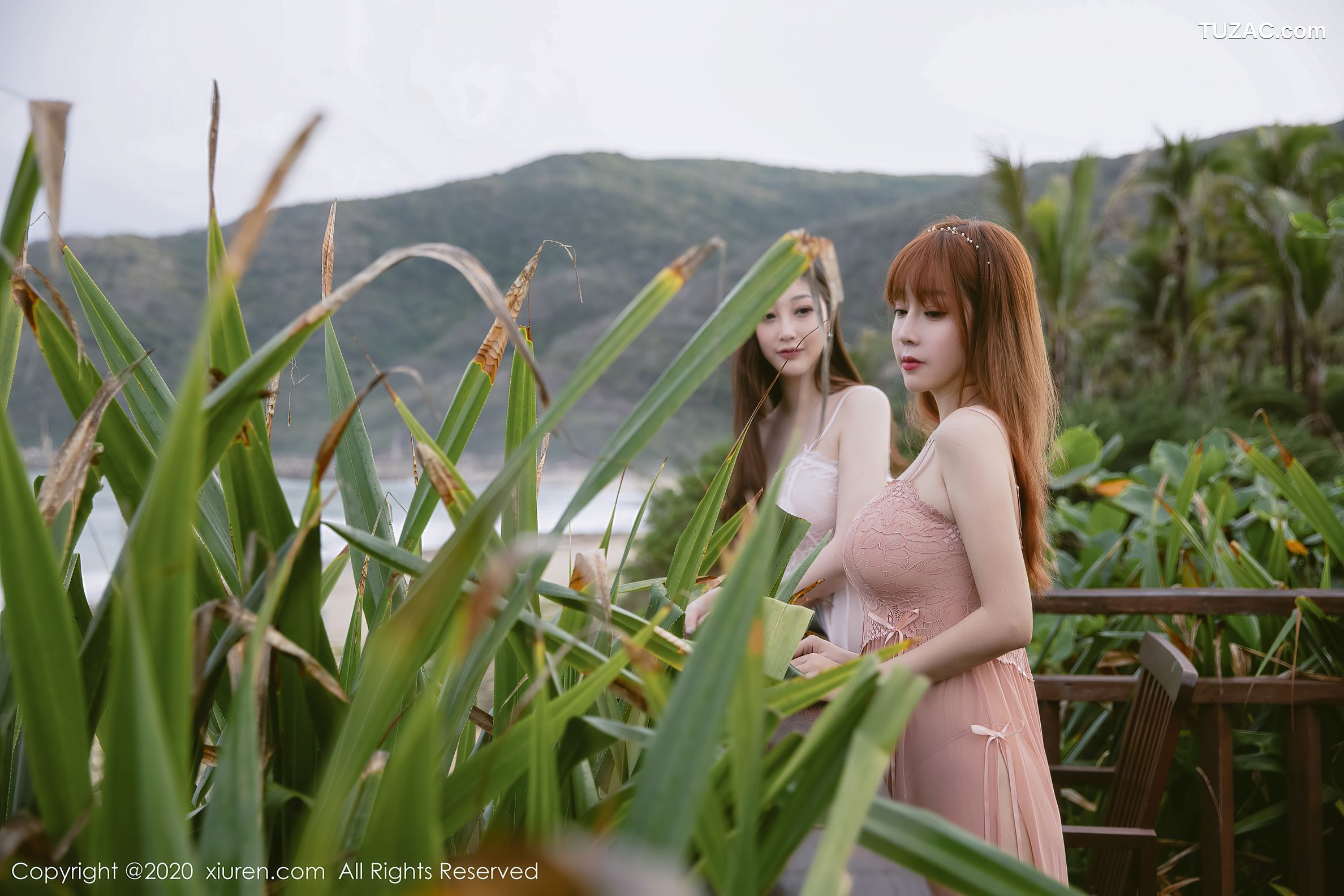 XiuRen秀人网-2444-王雨纯-妲己-《两位佳人》-2020.08.14