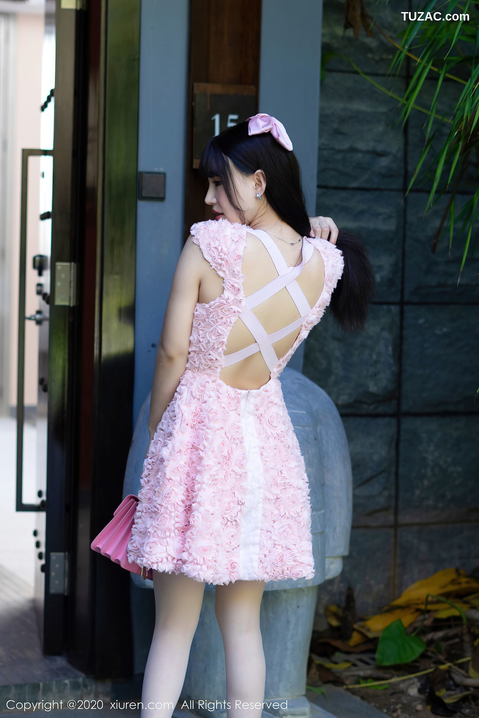 XiuRen秀人网-2451-性感女神-《性感女神》-2020.08.17