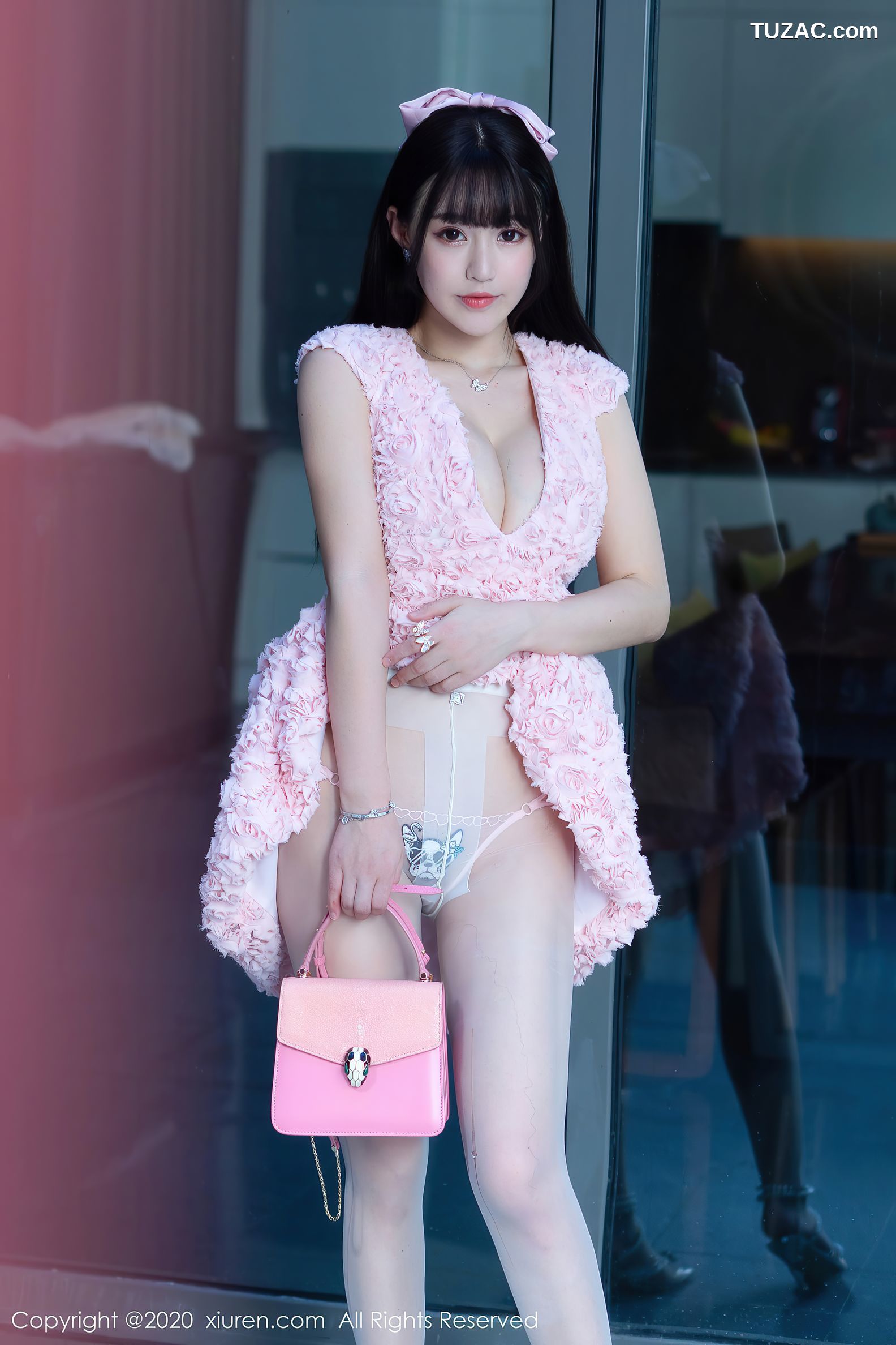 XiuRen秀人网-2451-性感女神-《性感女神》-2020.08.17