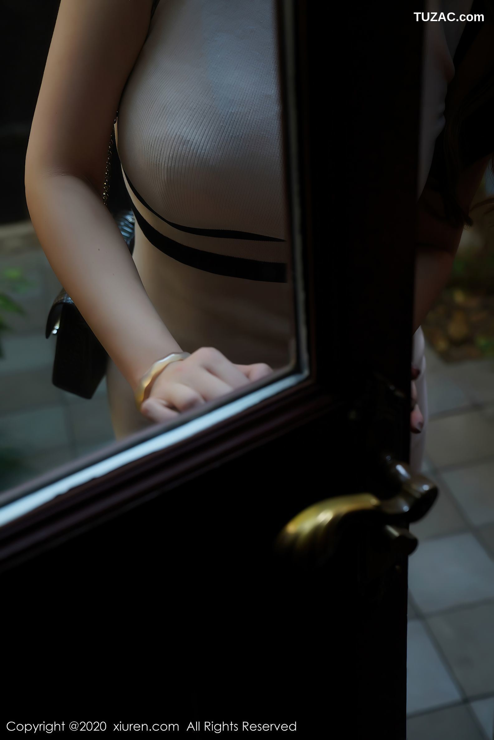 XiuRen秀人网-2465-尤妮丝-《经典的Ol系列》-2020.08.20