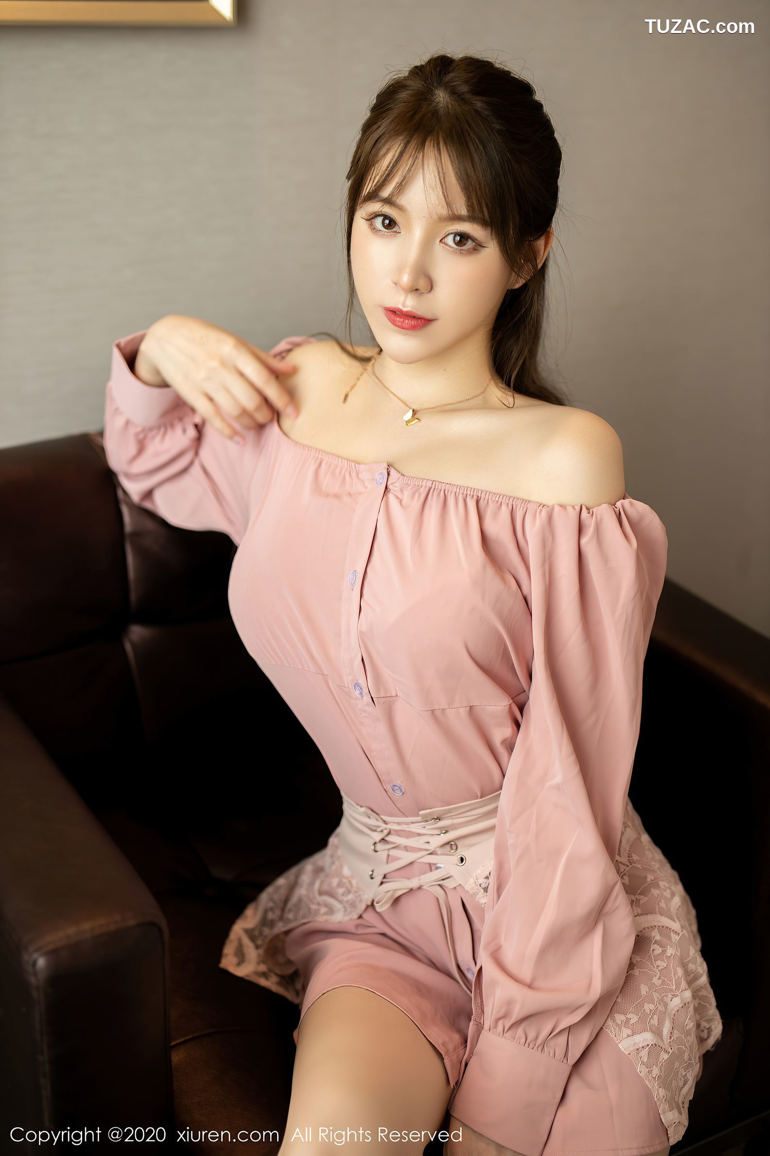 XiuRen秀人网-2473-Yoo优优-《粉色的的吊裙》-2020.08.21