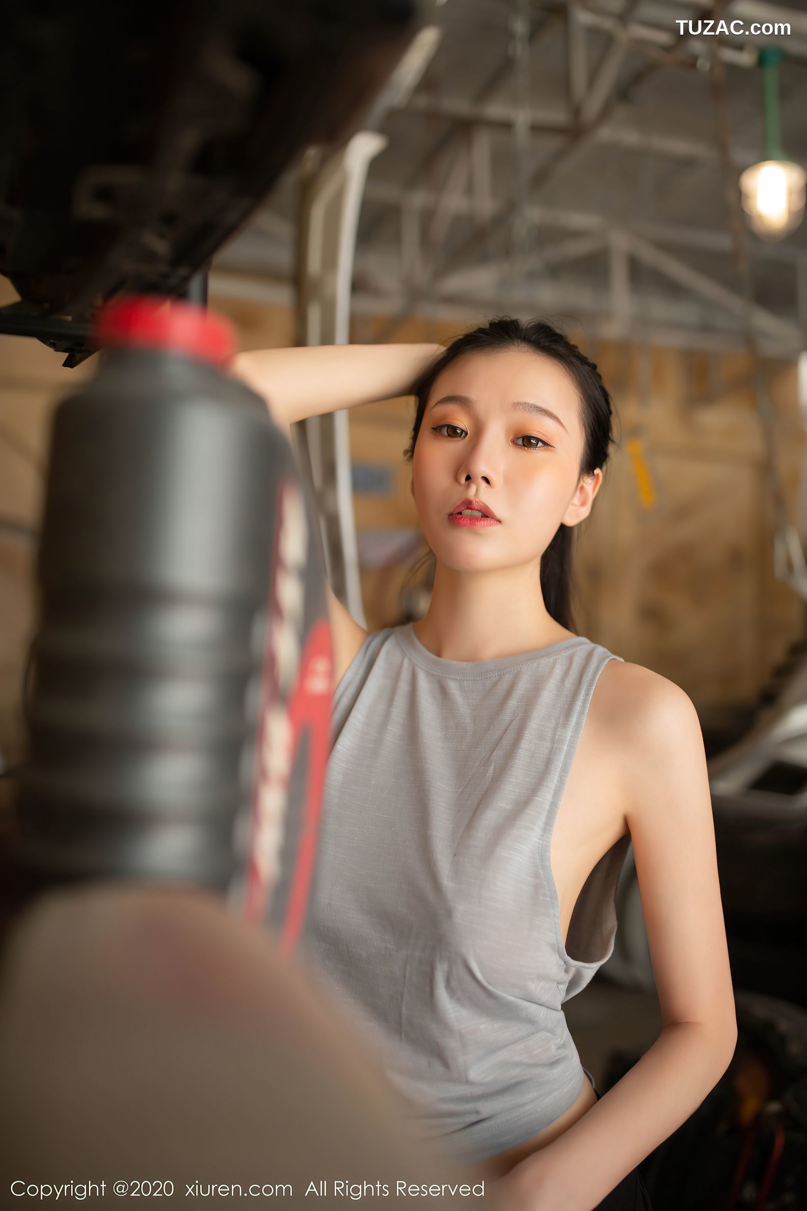 XiuRen秀人网-2493-安然Maleah-《汗湿的修理工主题》-2020.08.26