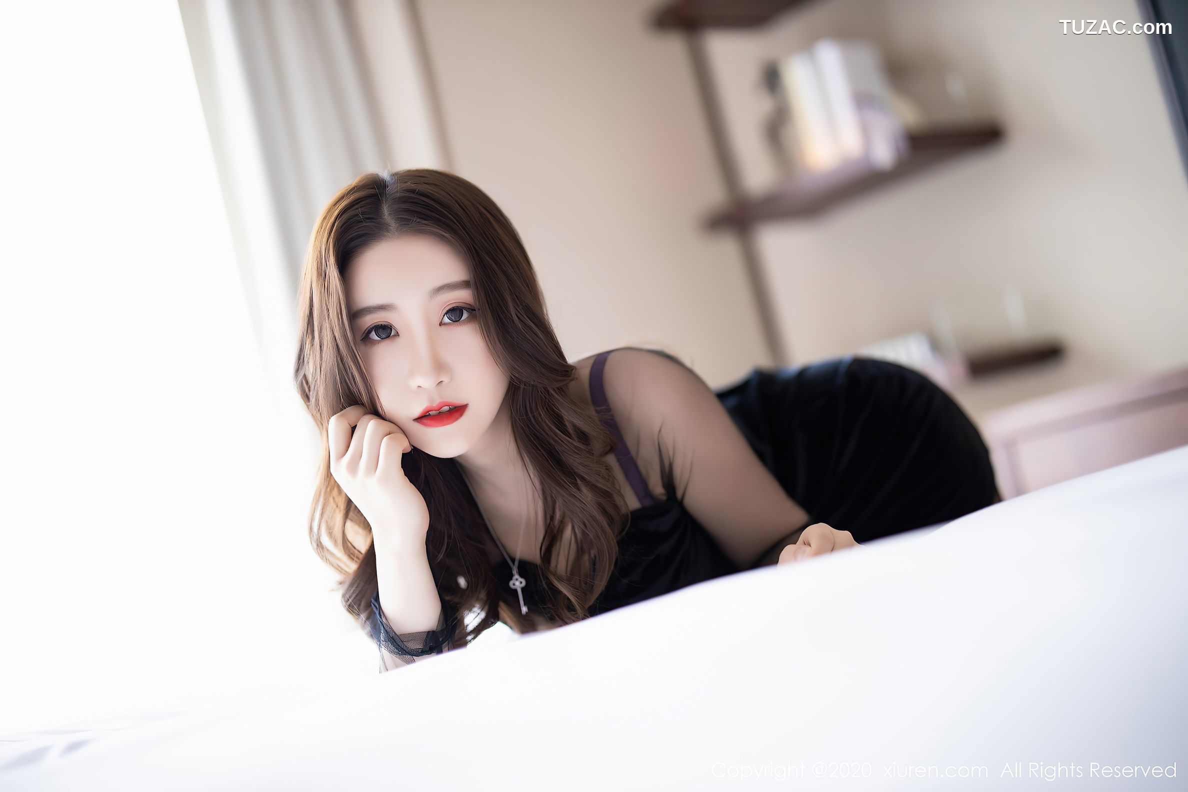 XiuRen秀人网-2497-绯月樱-《极致丝袜美腿》-2020.08.27