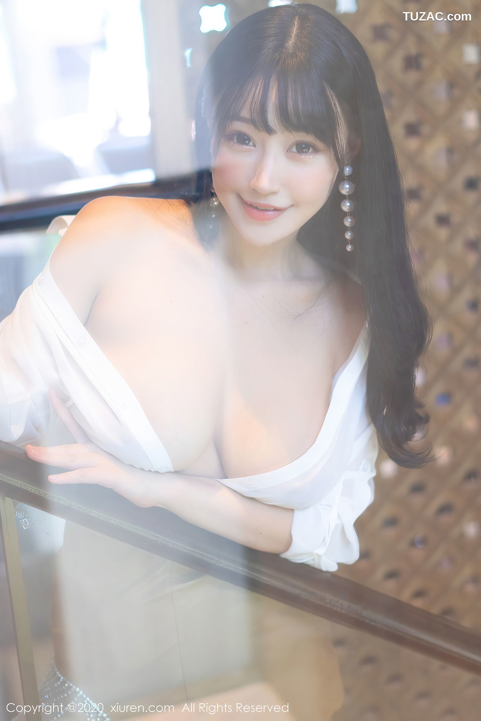XiuRen秀人网-2519-朱可儿-《经典的白衬衫与飒爽皮裤》-2020.09.02