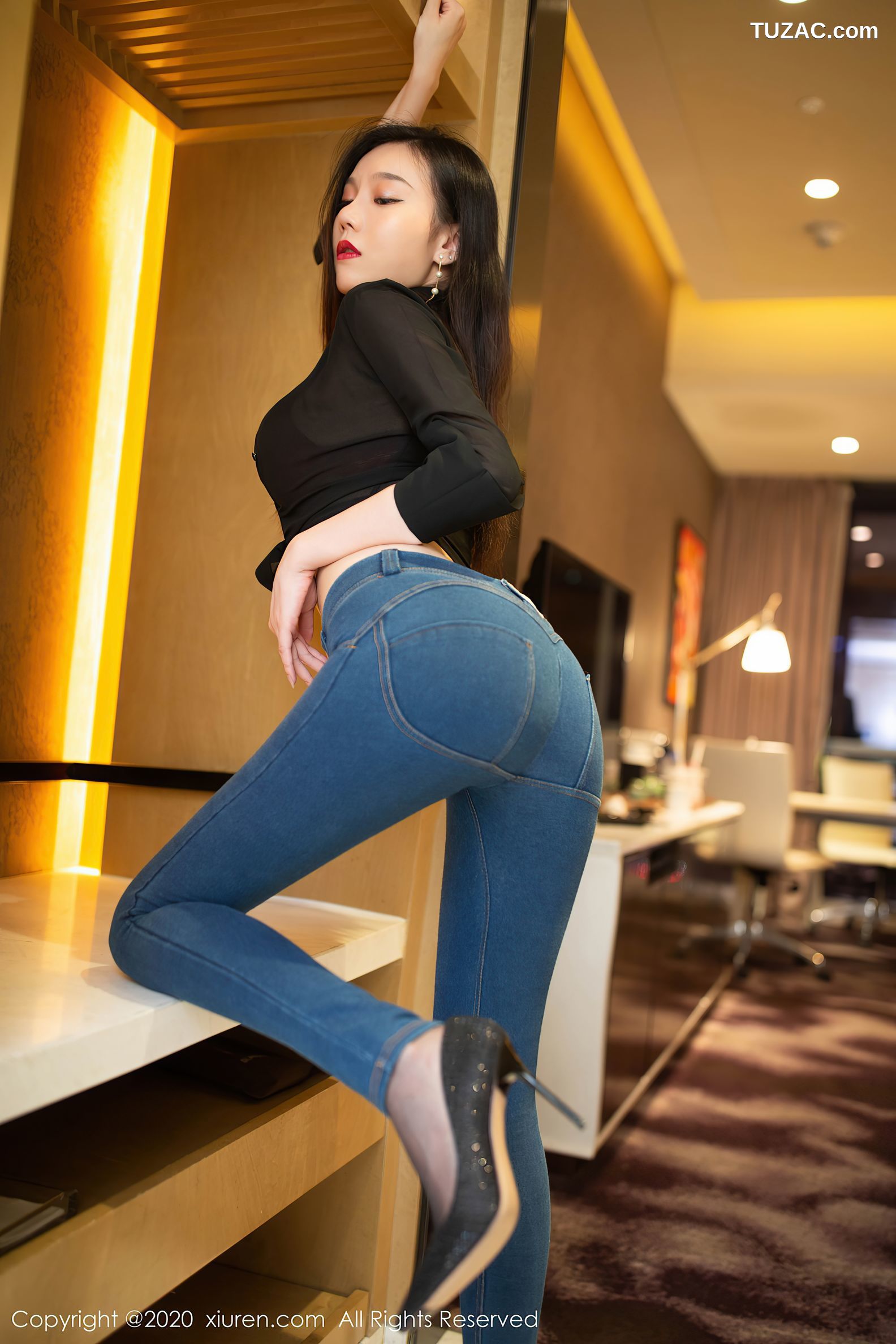 XiuRen秀人网-2540-安然Maleah-《牛仔裤主题写真》-2020.09.08