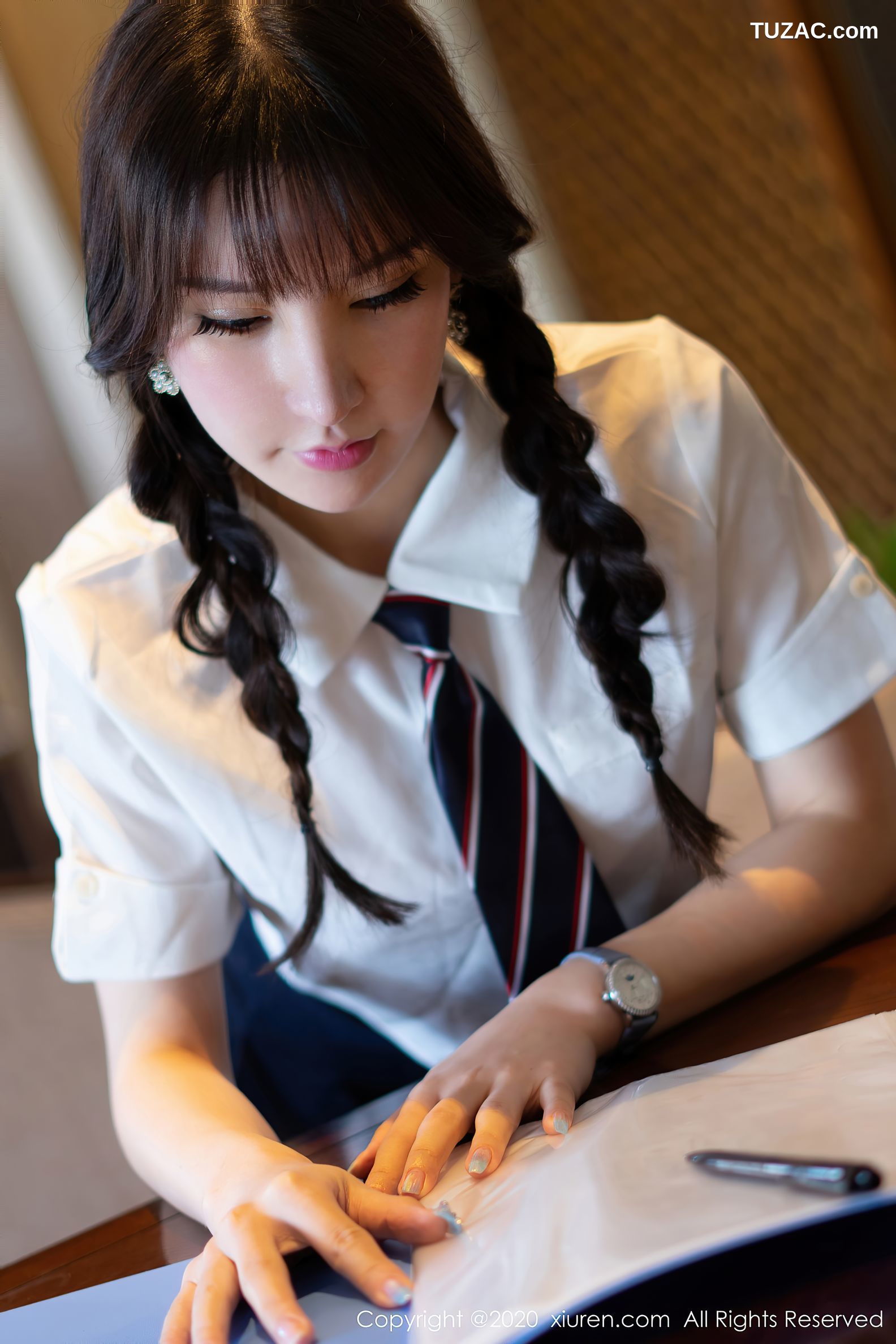 XiuRen秀人网-2559-周于希-《不良游戏少女JK制服》-2020.09.14
