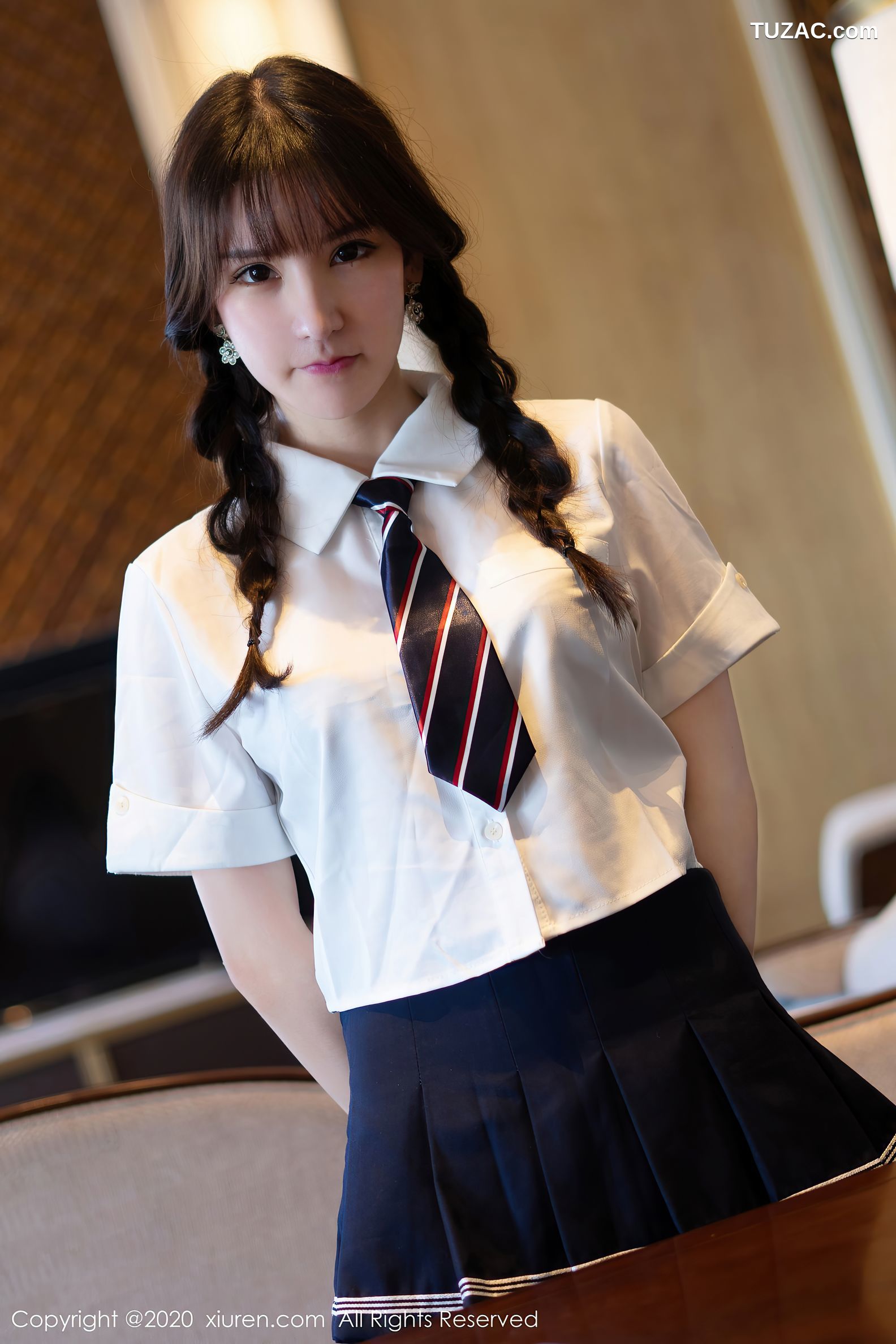 XiuRen秀人网-2559-周于希-《不良游戏少女JK制服》-2020.09.14