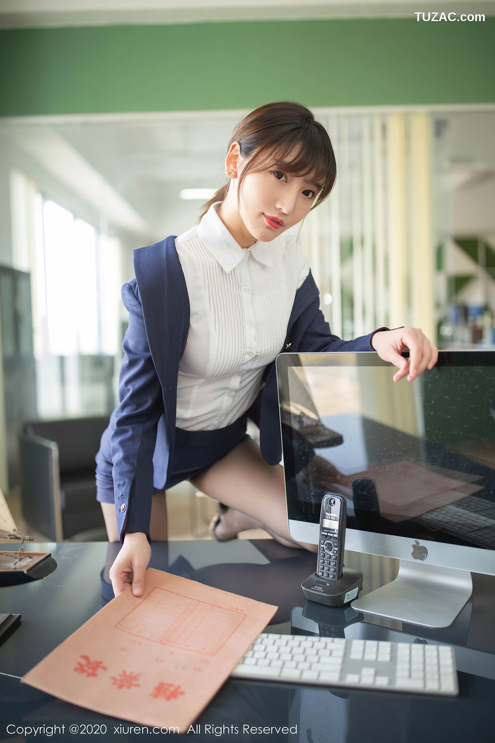 XiuRen秀人网-2577-陆萱萱-《Boss办公室主题写真》-2020.09.18