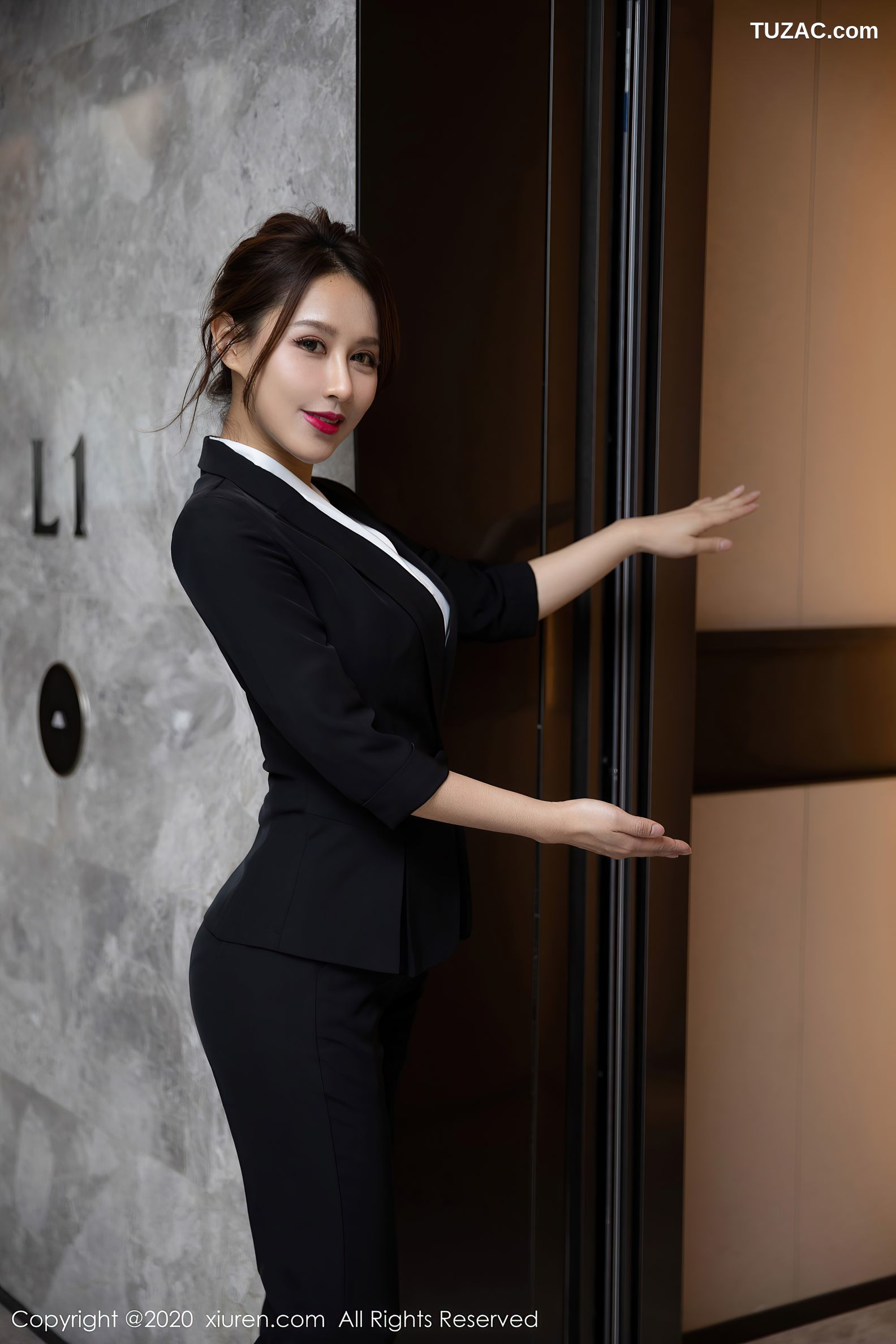 XiuRen秀人网-2580-徐安安-《酒店私人管家系列》-2020.09.21