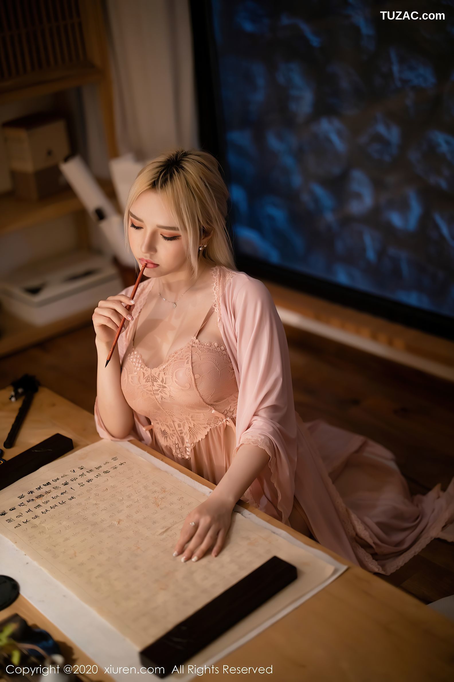 XiuRen秀人网-2585-淼淼小姐姐呀-《粉色连衣裙系列》-2020.09.22