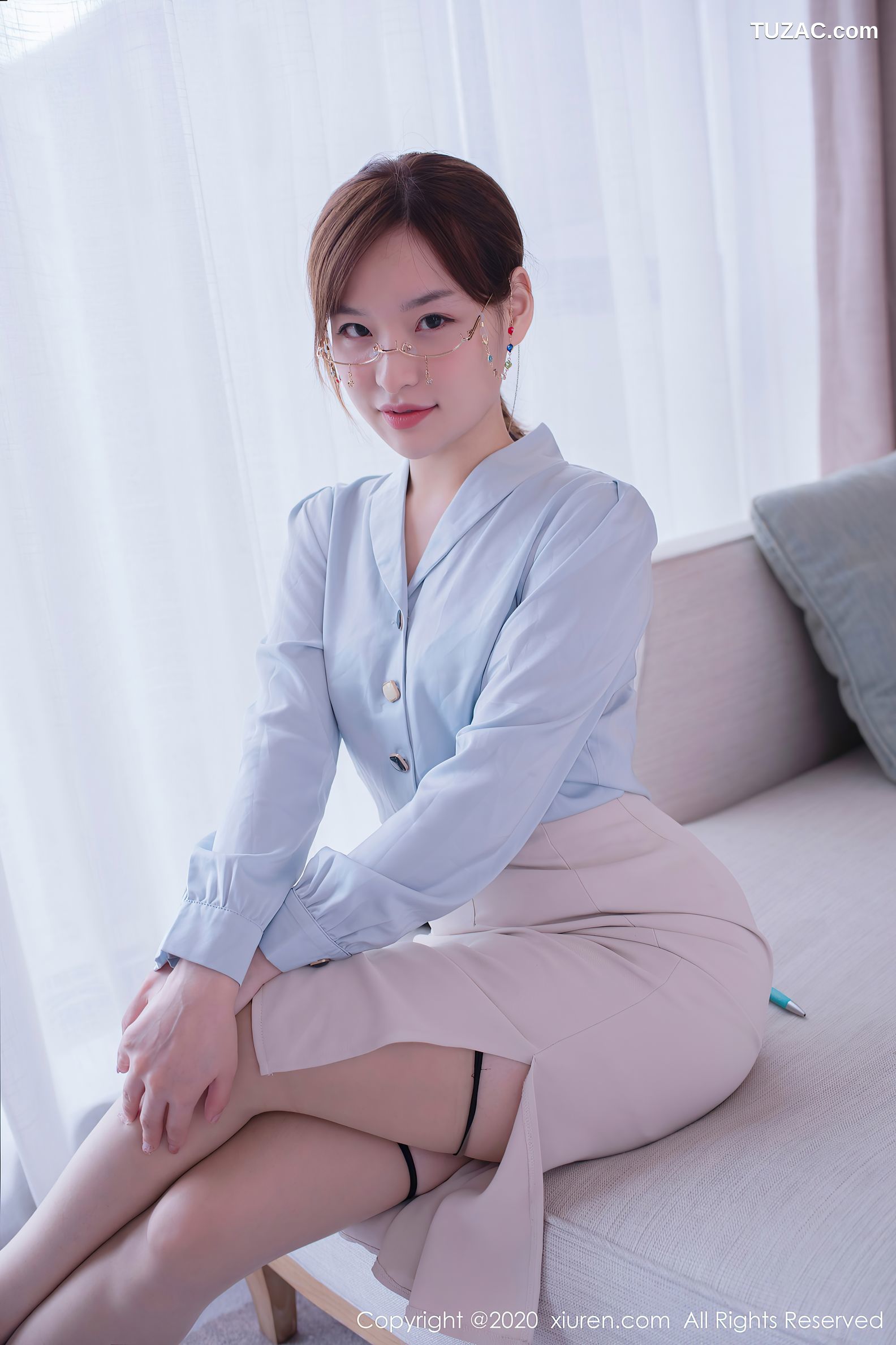 XiuRen秀人网-2597-范小宣Fancy-《办公室OL制服精致内衣》-2020.09.24