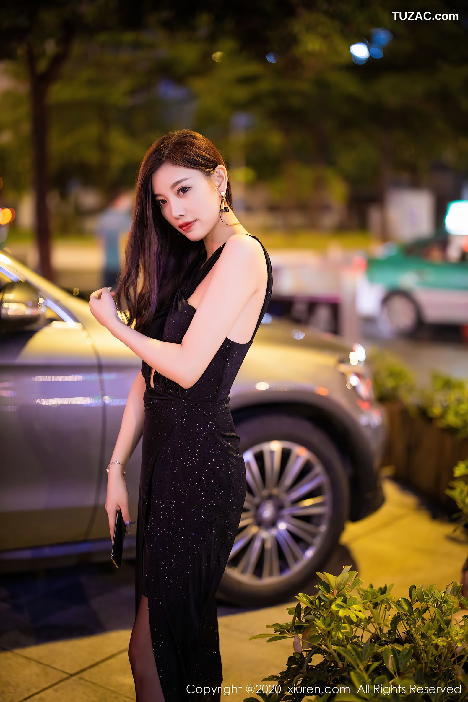 XiuRen秀人网-2616-杨晨晨-《华丽典雅的礼裙神秘高贵》-2020.09.28