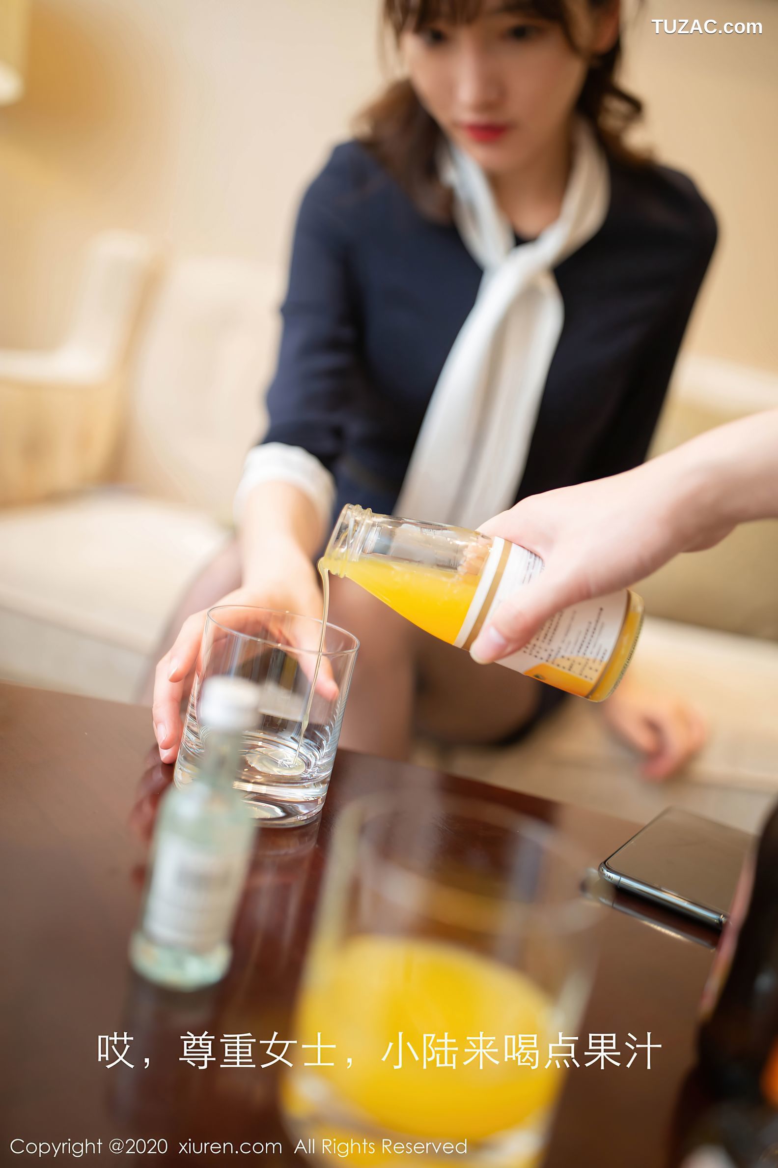 XiuRen秀人网-2647-陆萱萱-《剧情系列的女友NTR主题》-2020.10.13