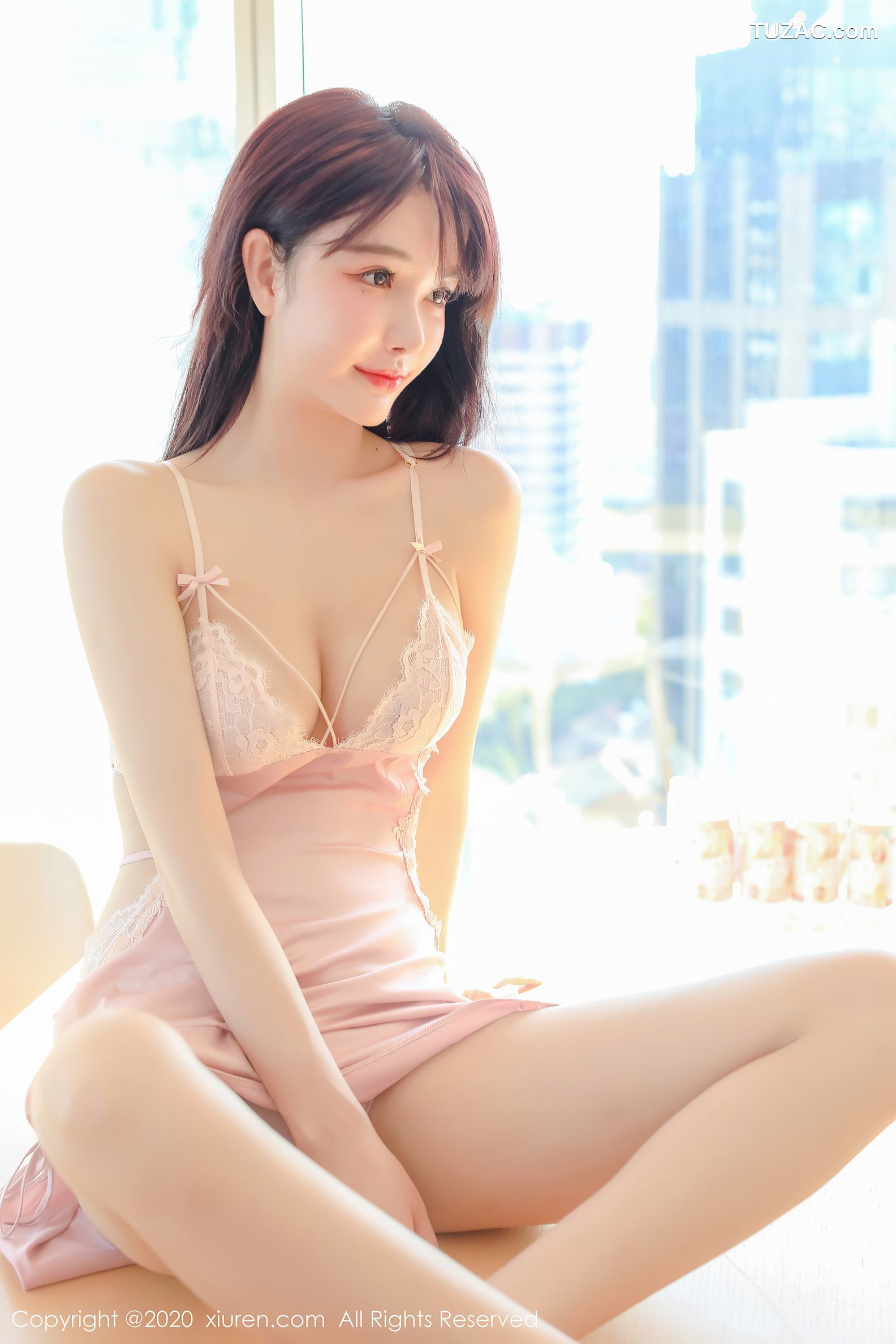 XiuRen秀人网-2666-南初妹妹-《身材曼妙多姿的妹子》-2020.10.19