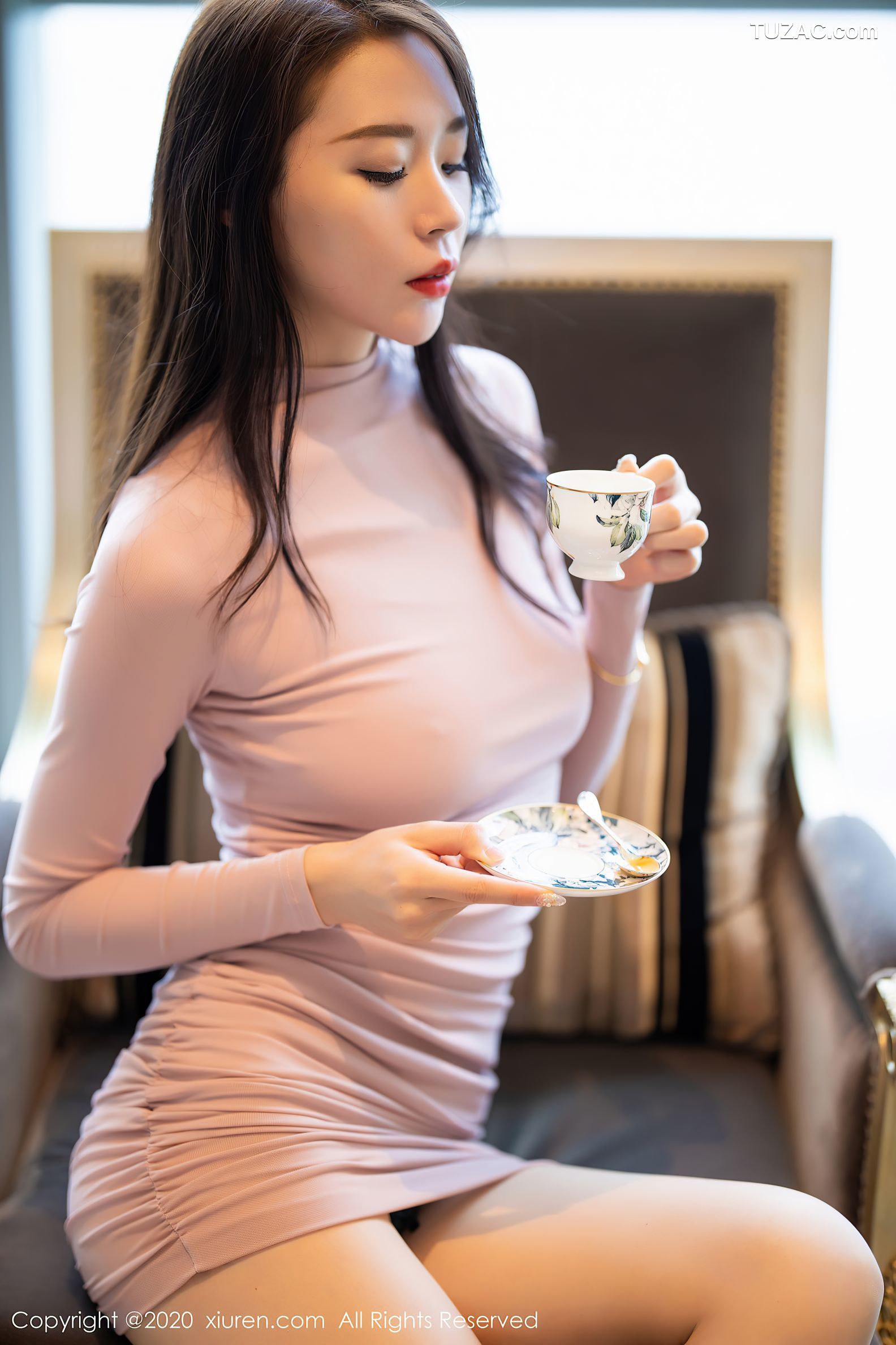 XiuRen秀人网-2677-梦心月-《粉色的礼裙》-2020.10.20
