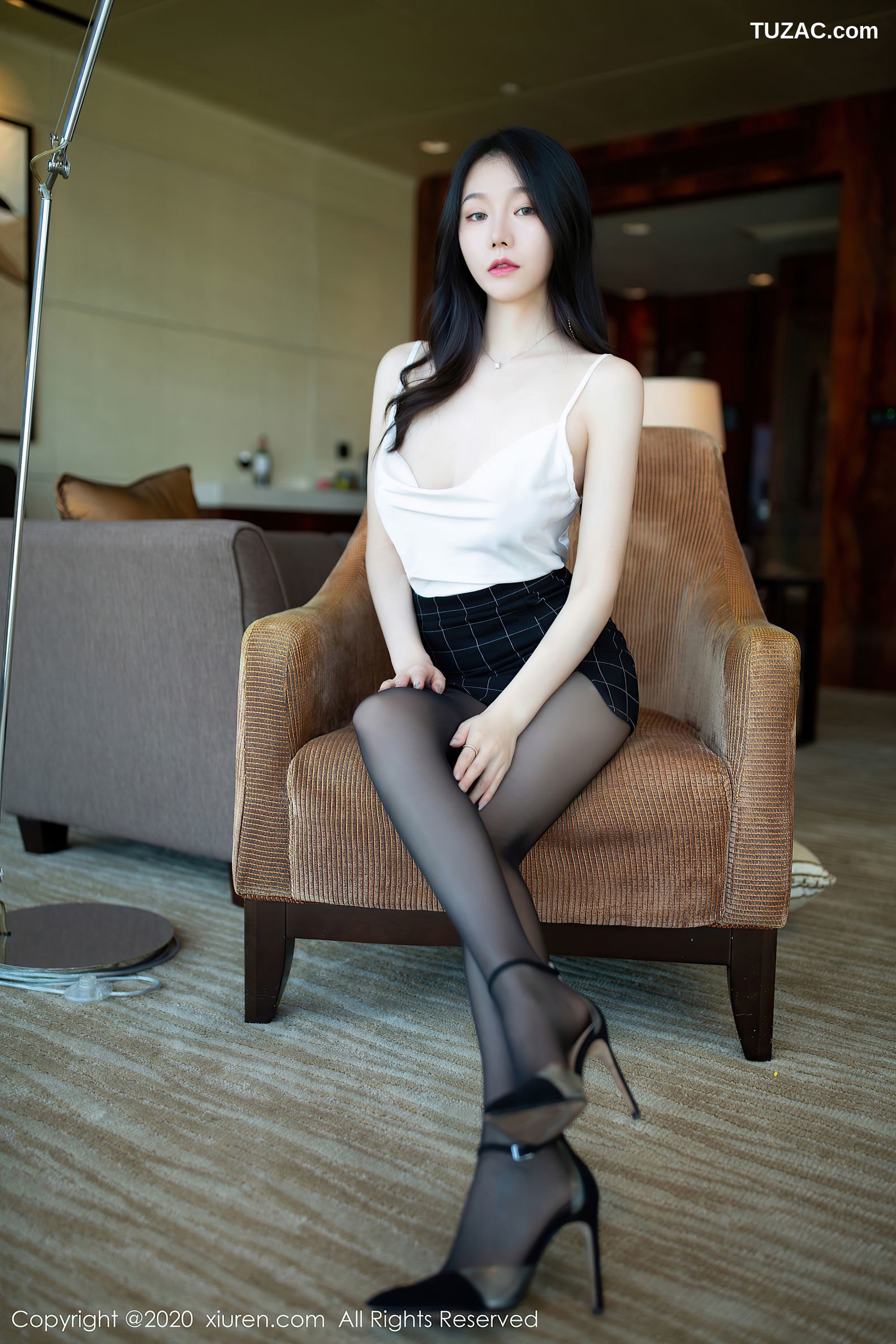XiuRen秀人网-2710-安然Maleah-《私人秘书主题写真》-2020.10.28