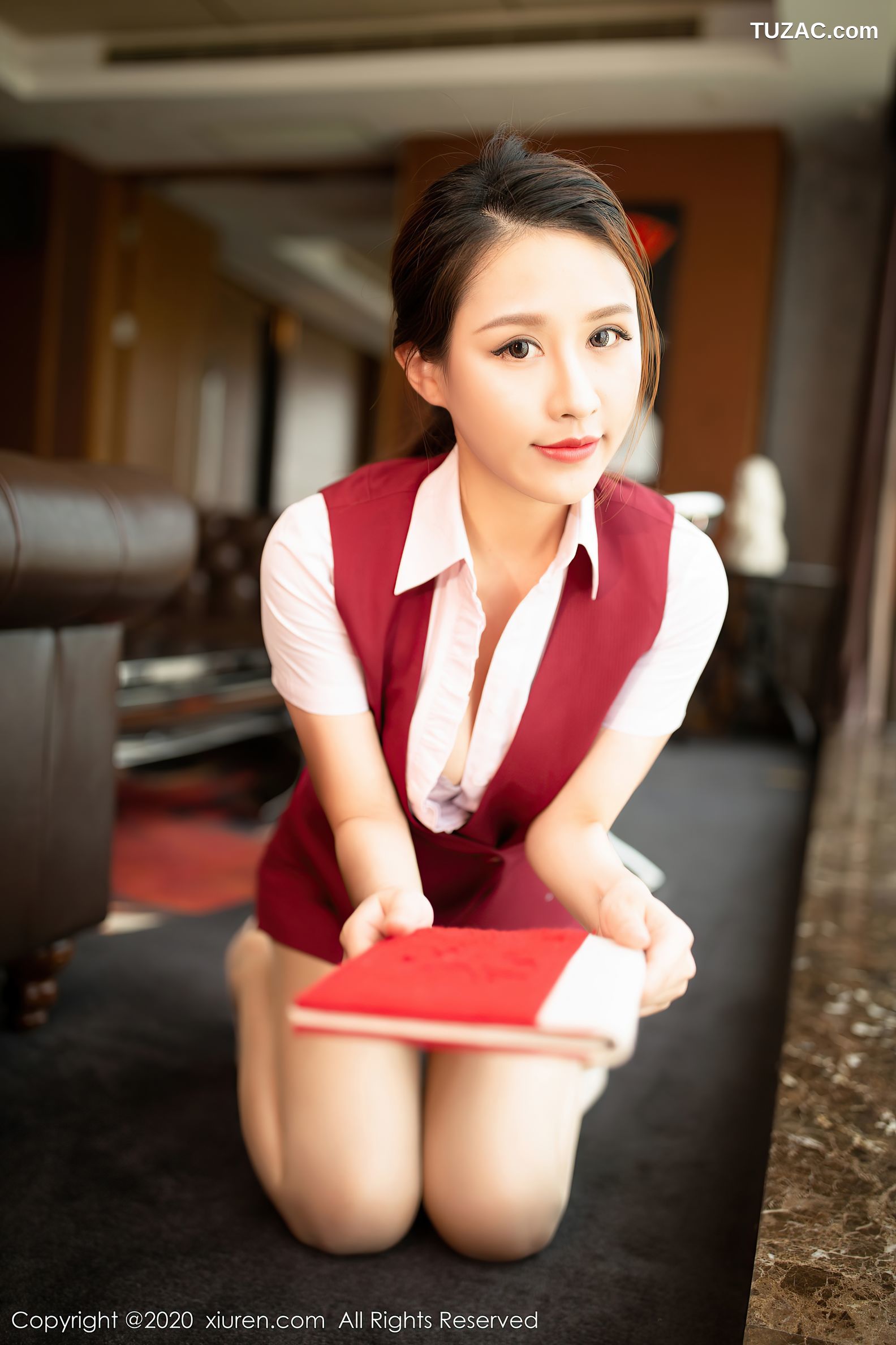 XiuRen秀人网-2732-徐安安-《银行职员制服主题写真》-2020.11.03