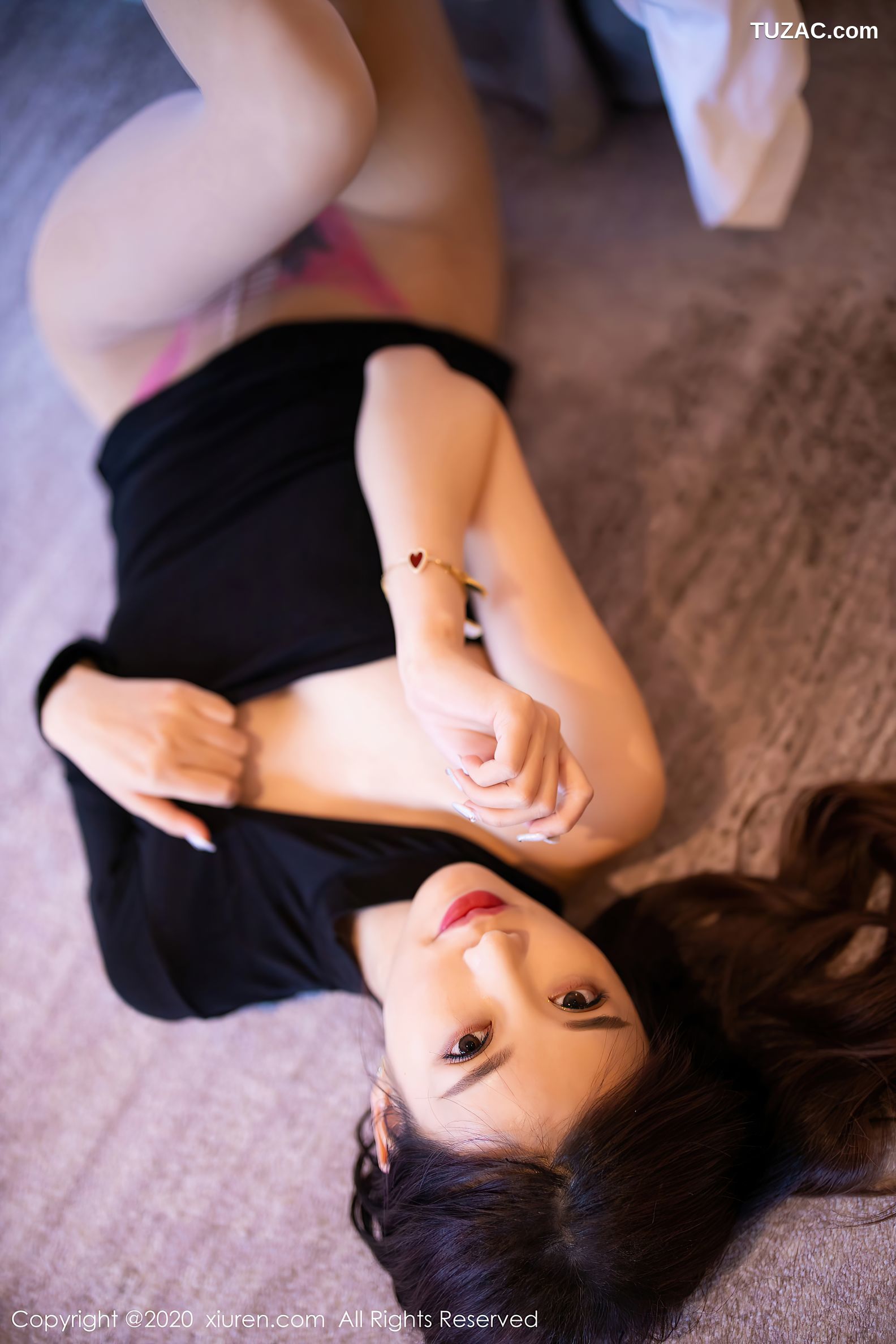 XiuRen秀人网-2733-杨晨晨-《曼妙多姿婀娜姿态娇柔欲滴》-2020.11.03